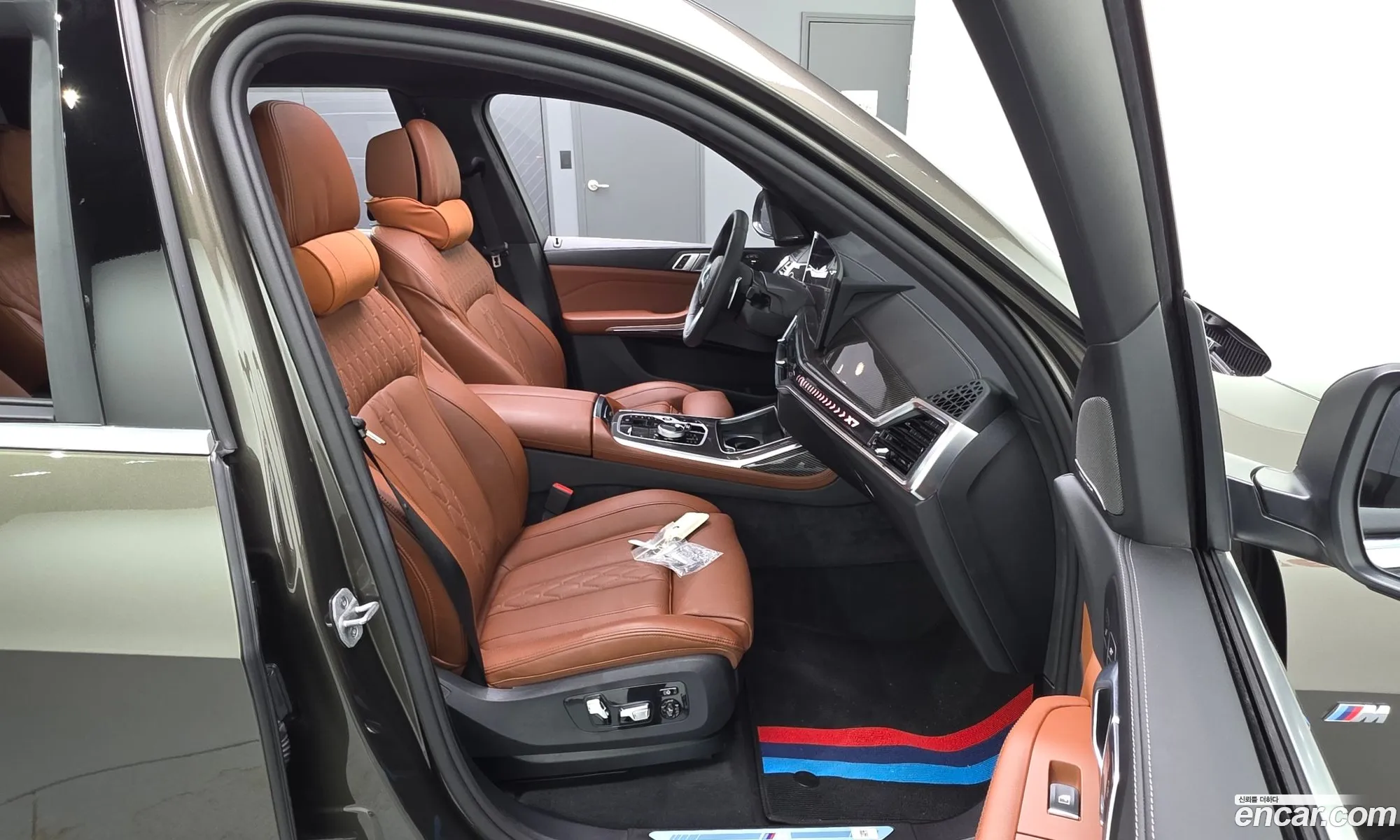 BMW X7 2025 WBA21EM01T9182754 — 3