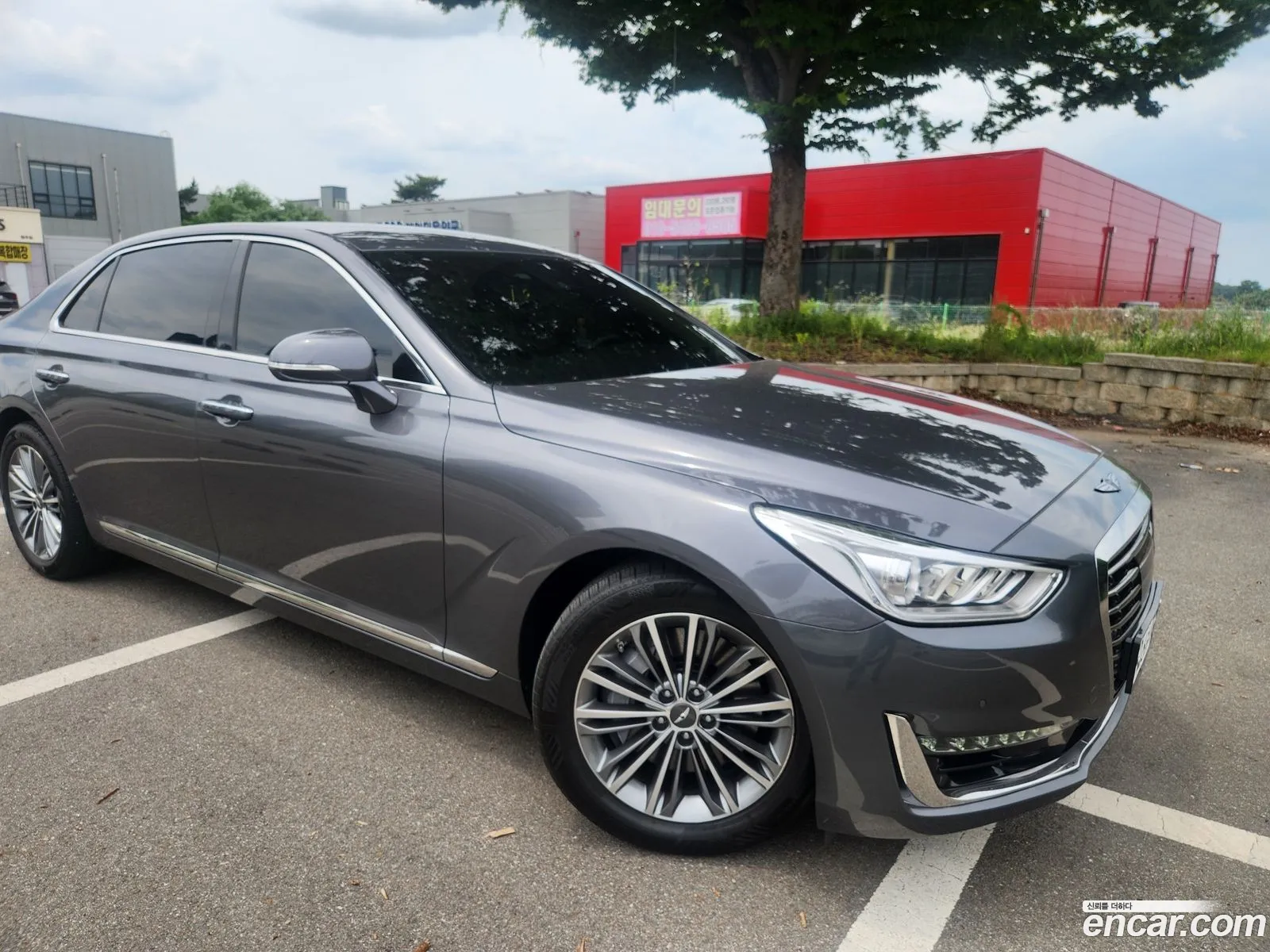 Genesis EQ900 2016 — 4