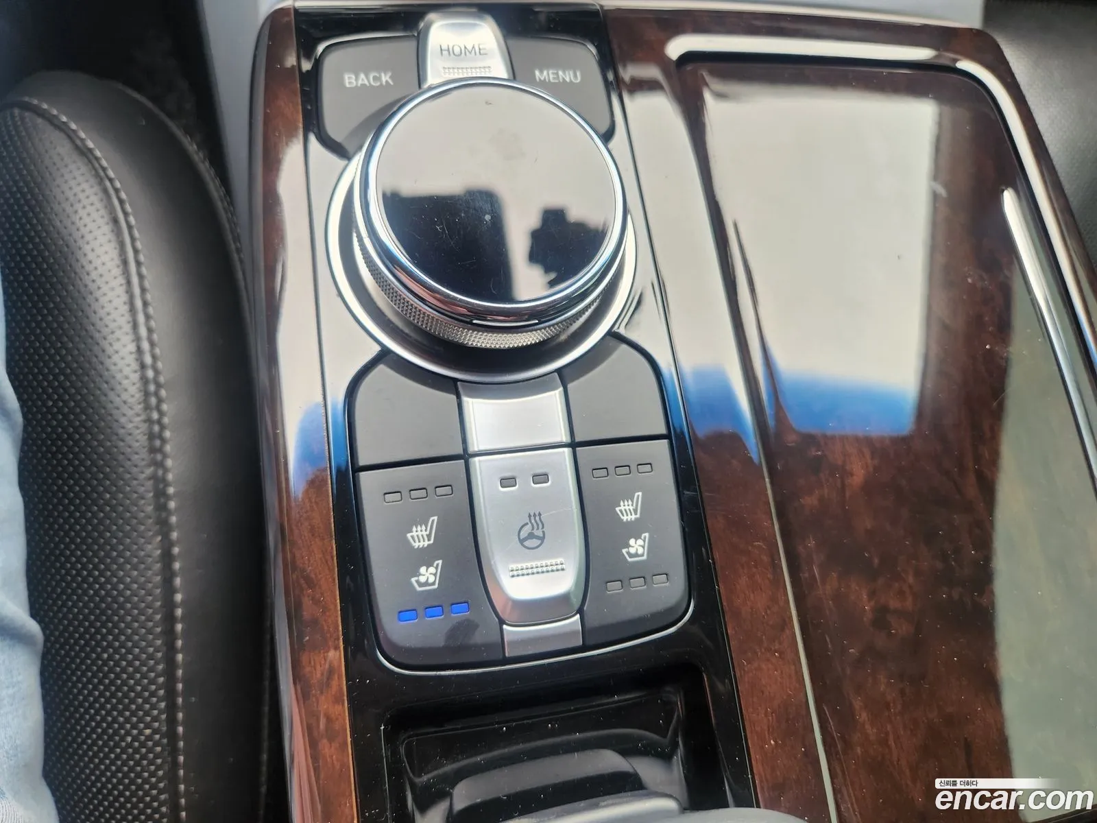 Genesis EQ900 2016 — 10