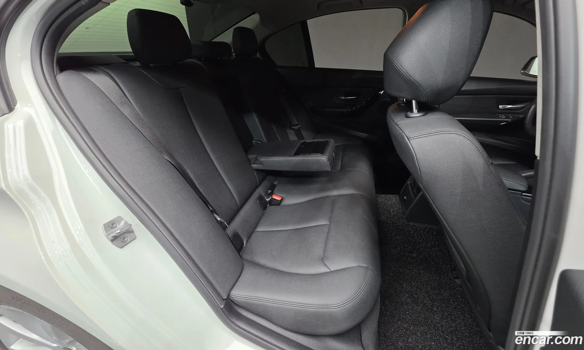 BMW 3 Series 2017 WBA8C5107JA073543 — 5