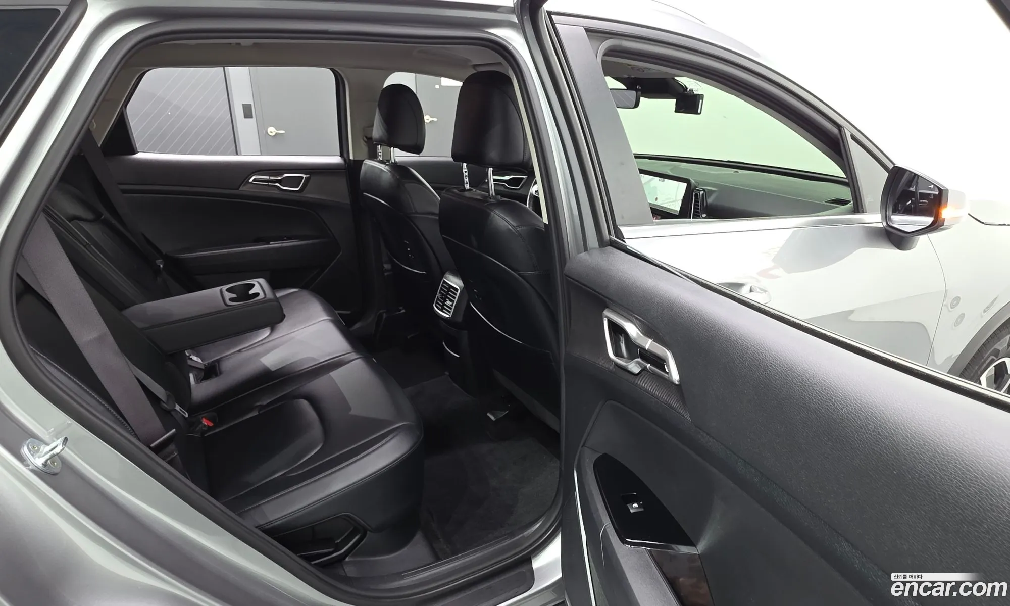 Kia Sportage Hybrid 2022 — 4