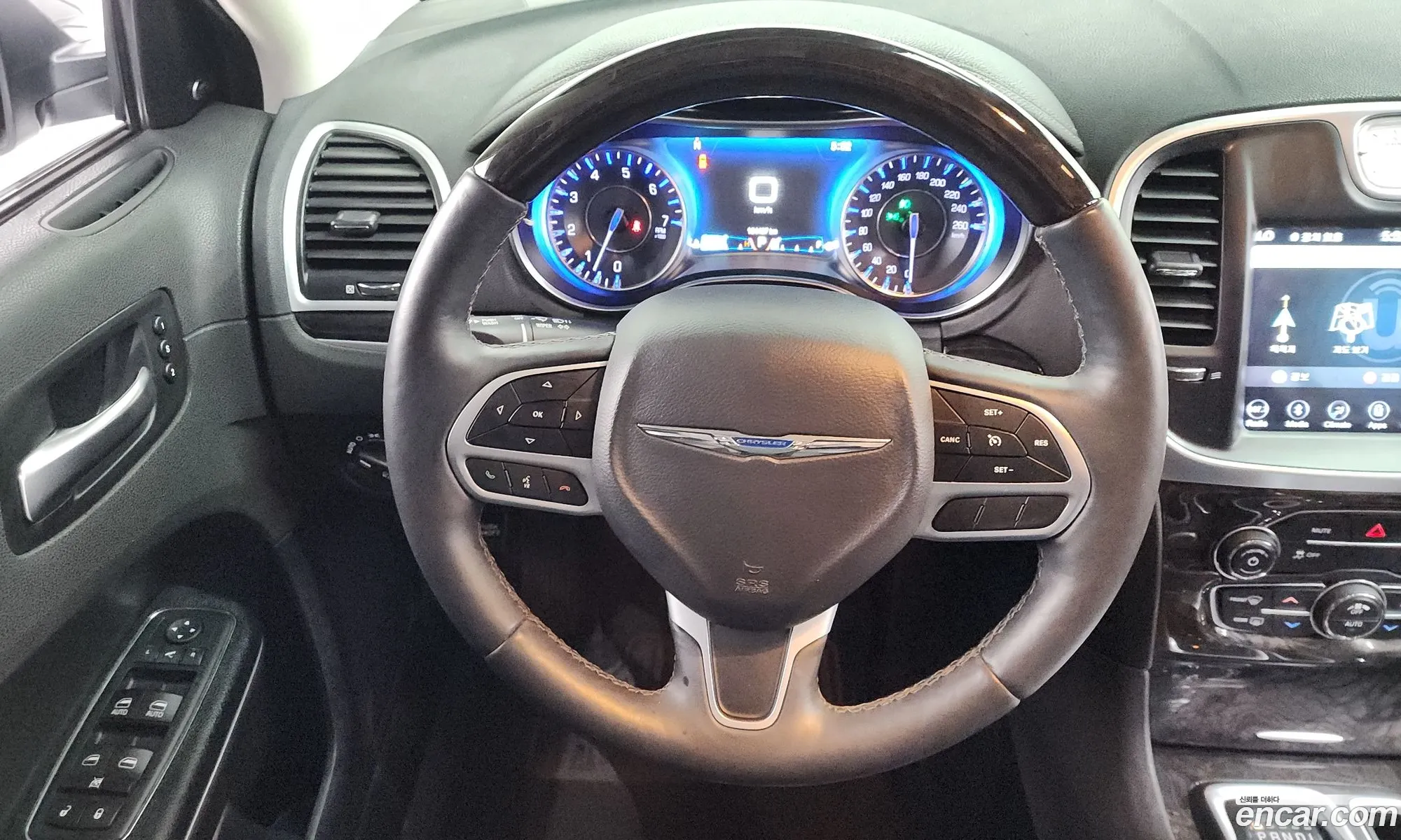 Chrysler 300C 2017 2C3CCACG2HH650169 — 10
