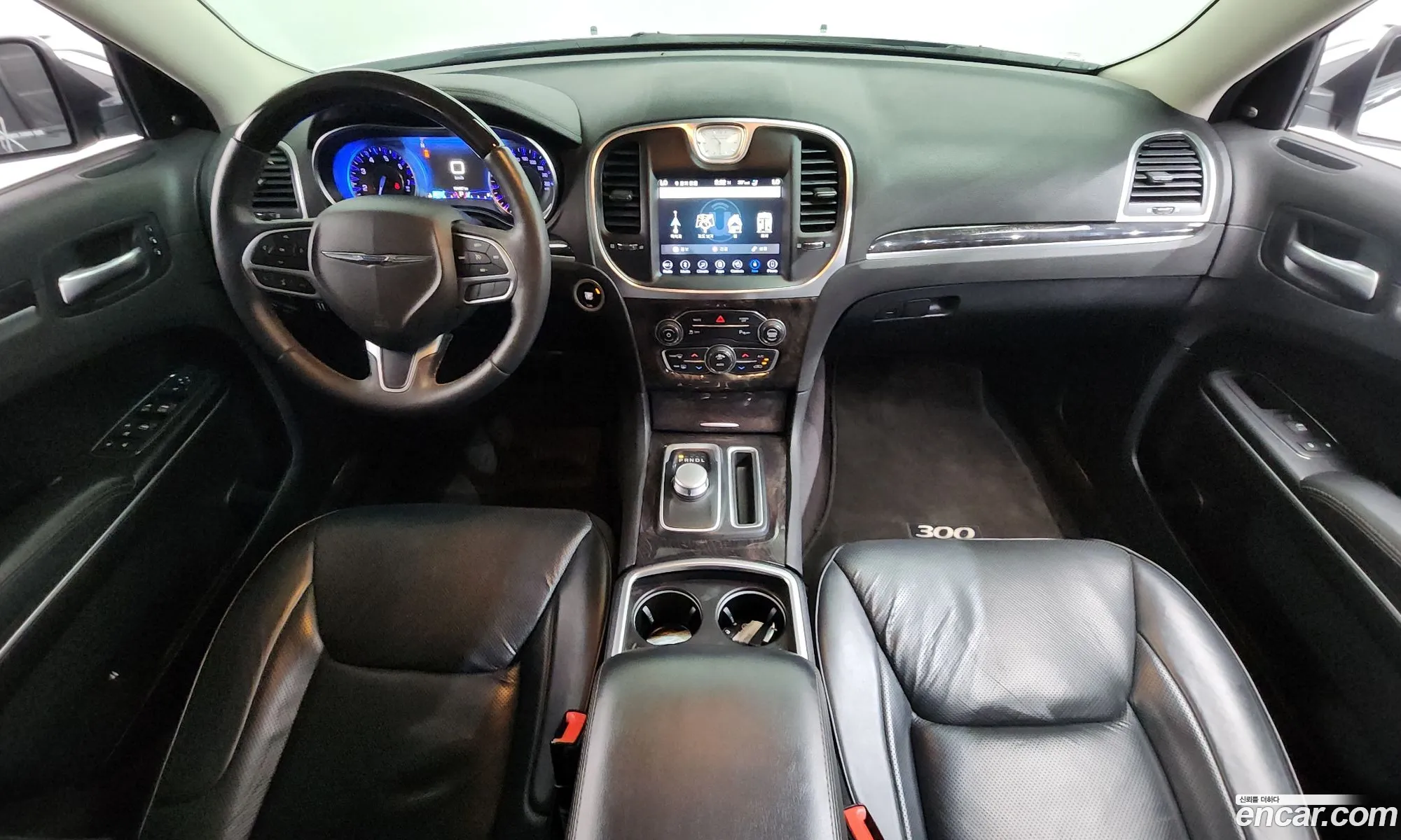 Chrysler 300C 2017 2C3CCACG2HH650169 — 15