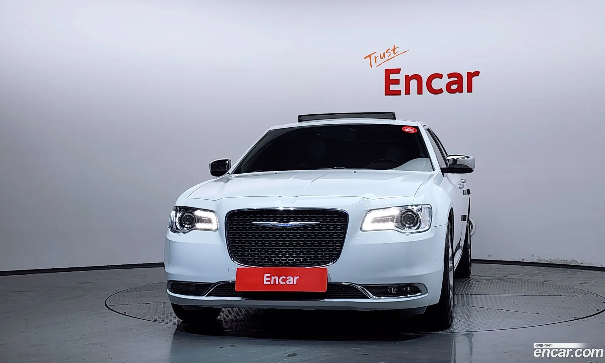 Chrysler 300C 2017 2C3CCACG2HH650169 — 11