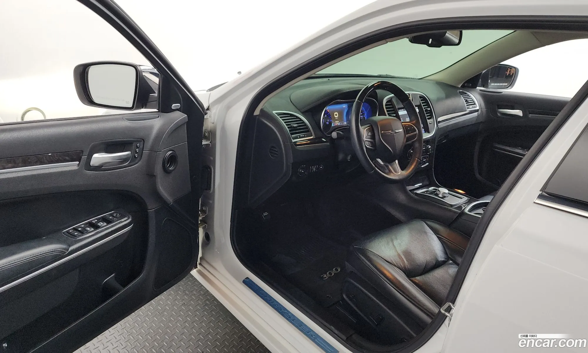 Chrysler 300C 2017 2C3CCACG2HH650169 — 20