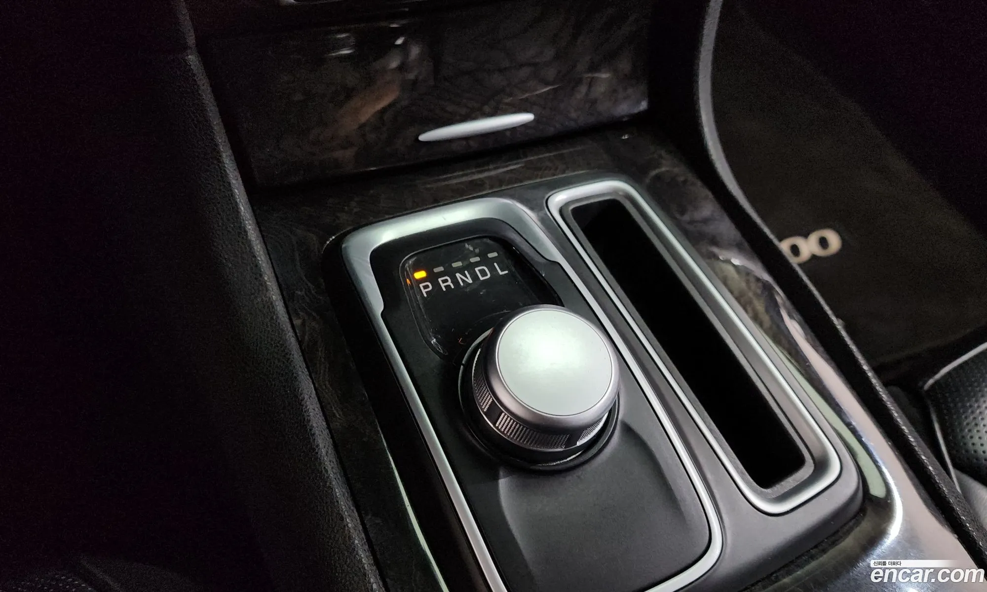 Chrysler 300C 2017 2C3CCACG2HH650169 — 7