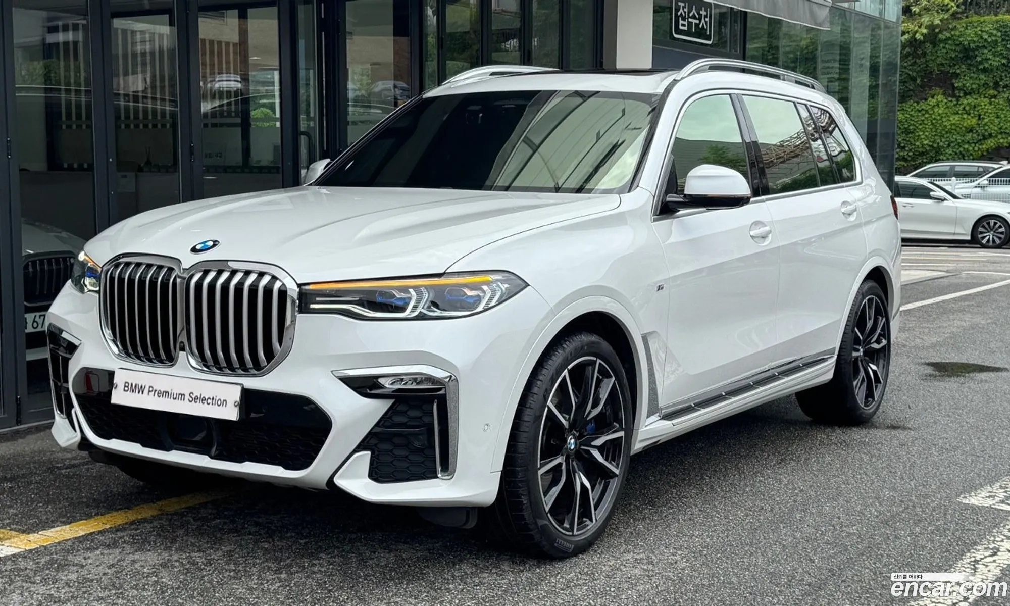 BMW X7 2021 — 16