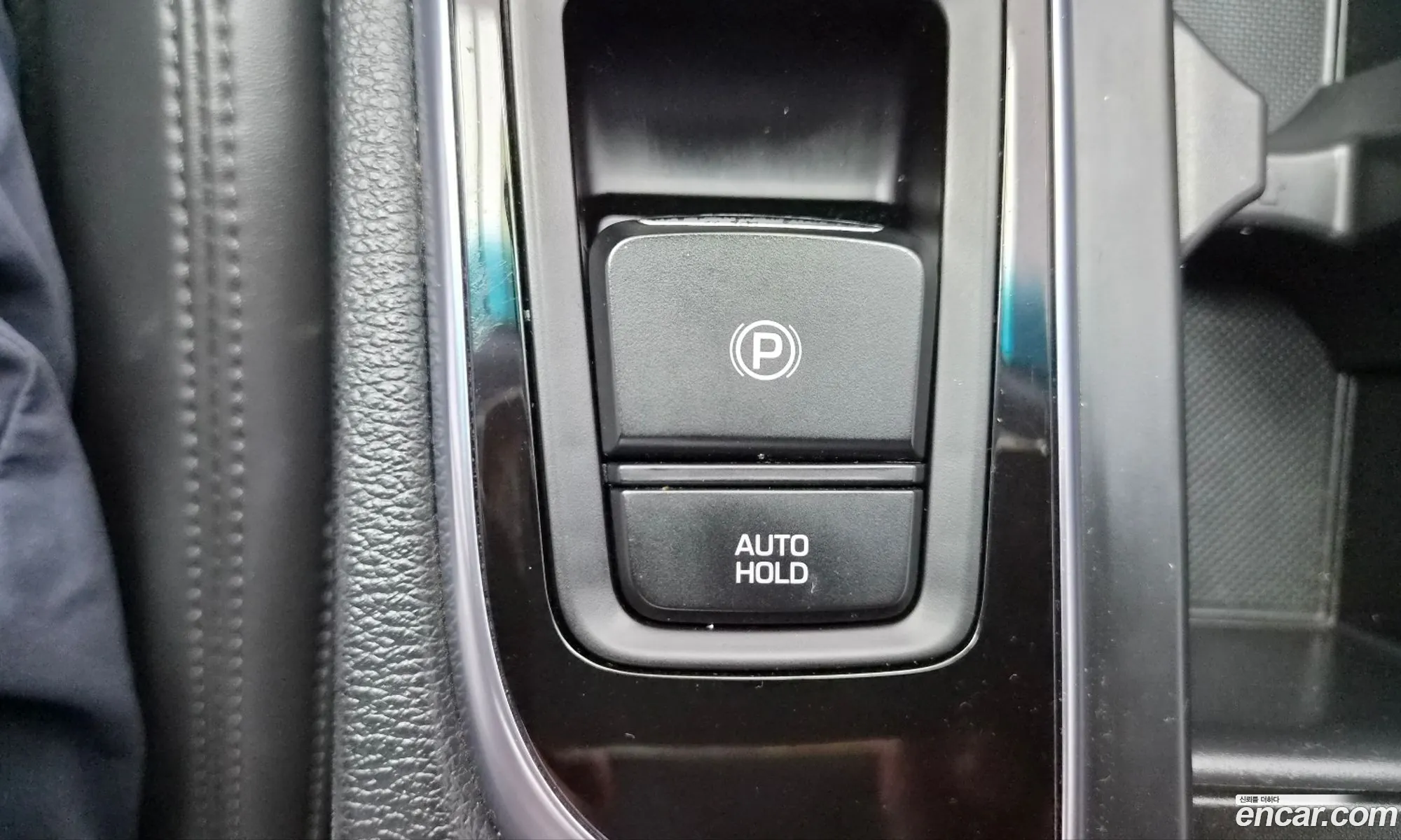 Hyundai LF Sonata 2015 — 16