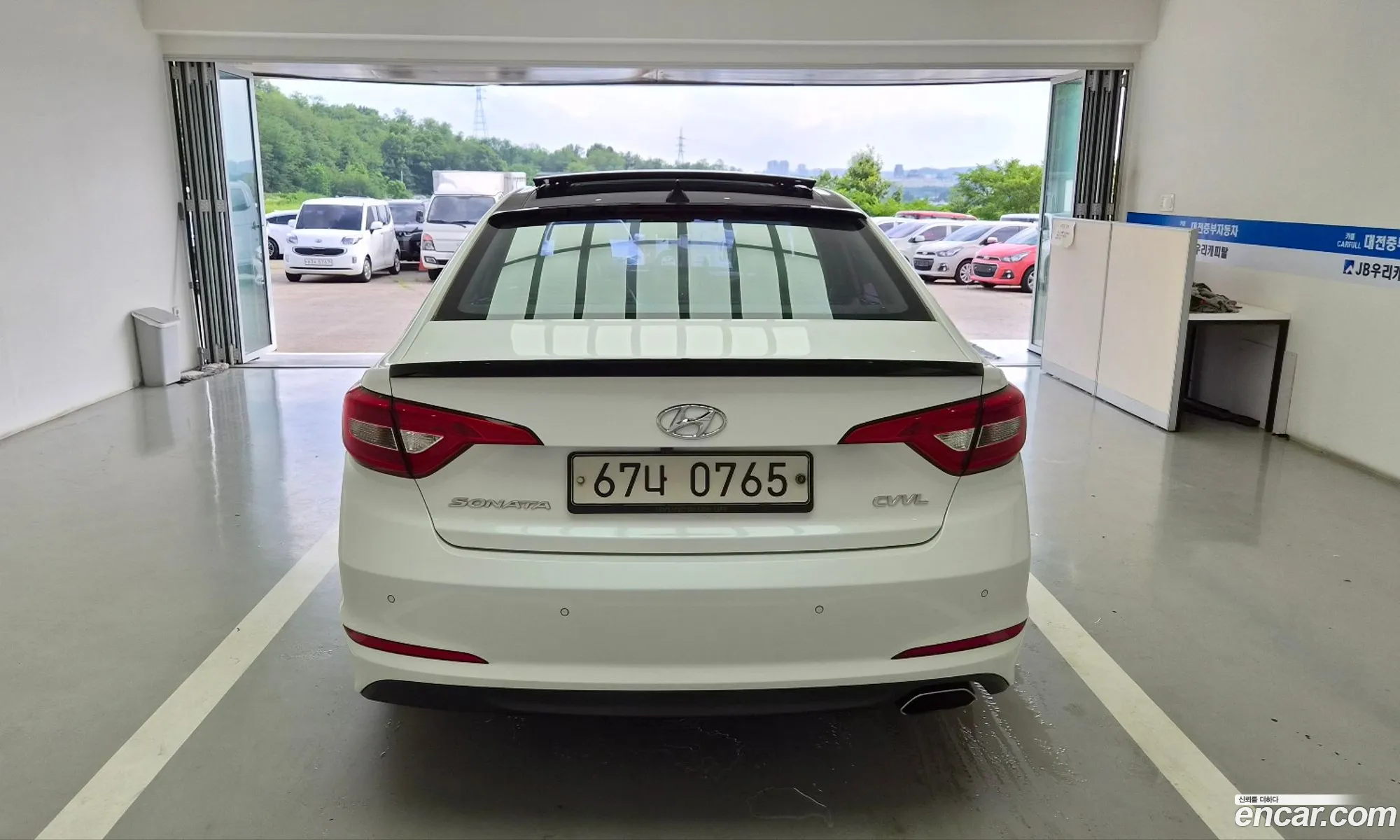 Hyundai LF Sonata 2015 — 13