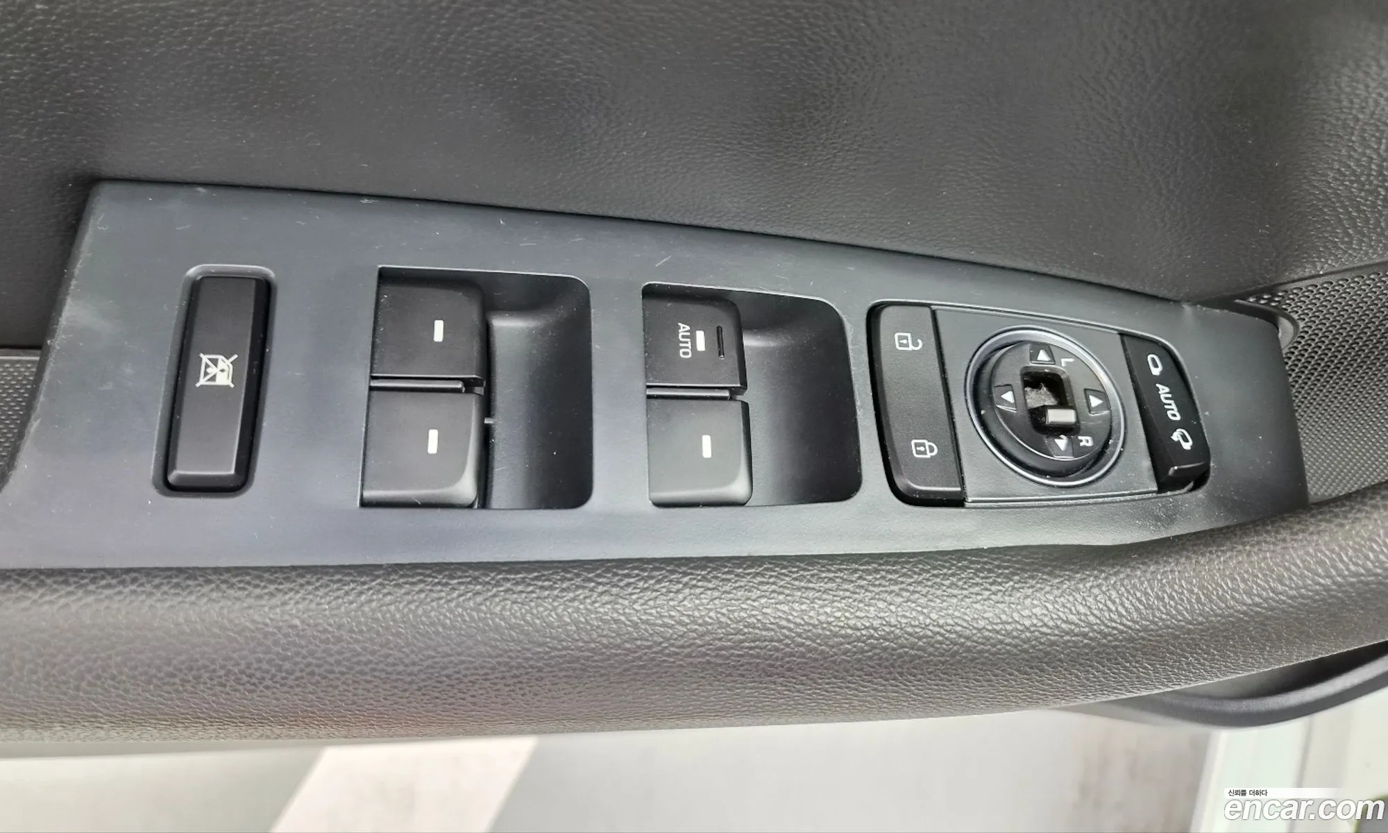 Hyundai LF Sonata 2015 — 5