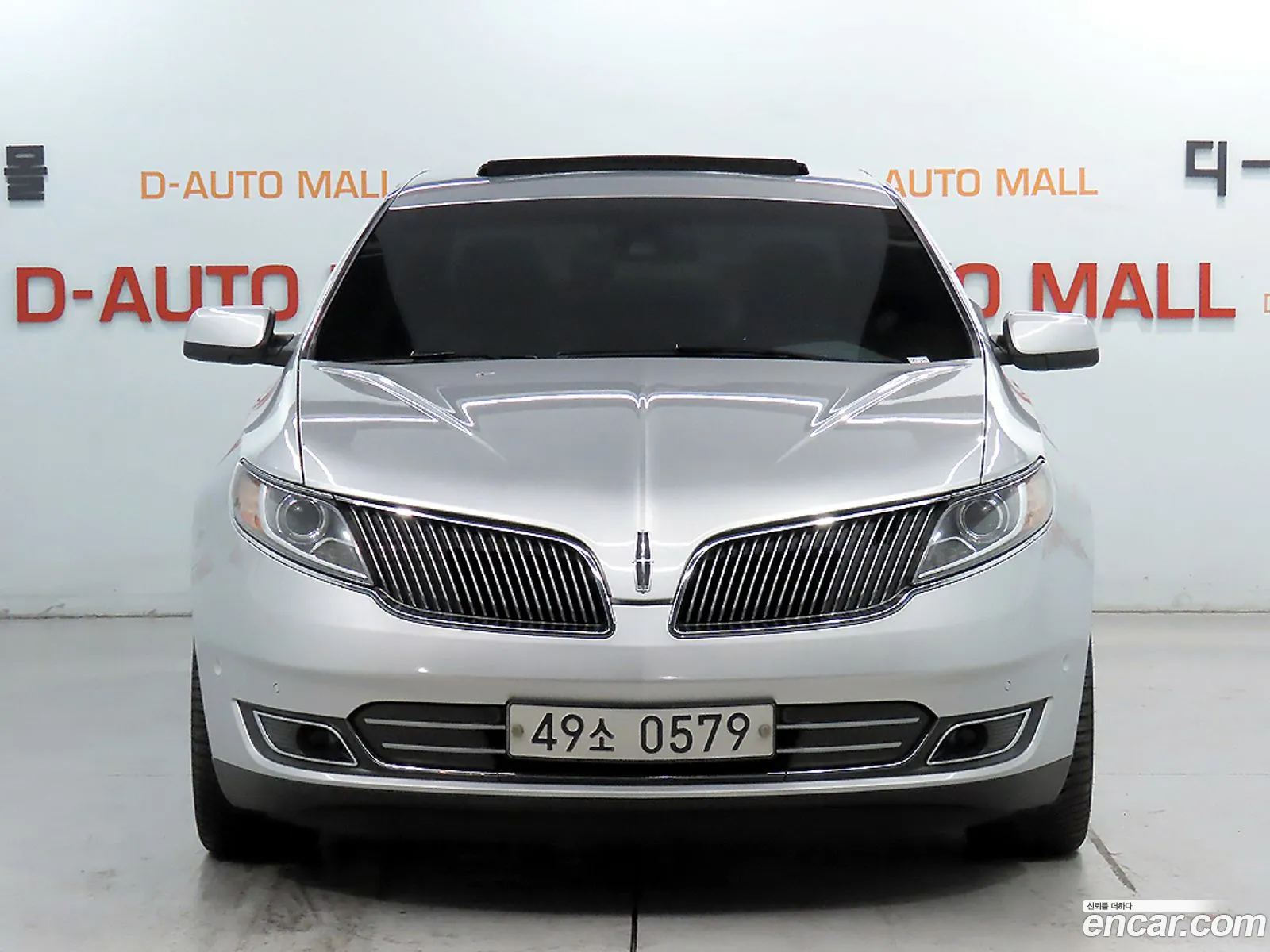 Lincoln MKS 2016 — 19