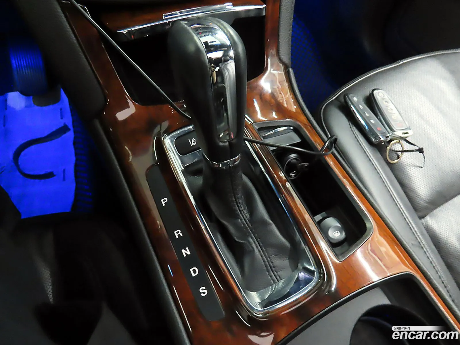 Lincoln MKS 2016 — 8