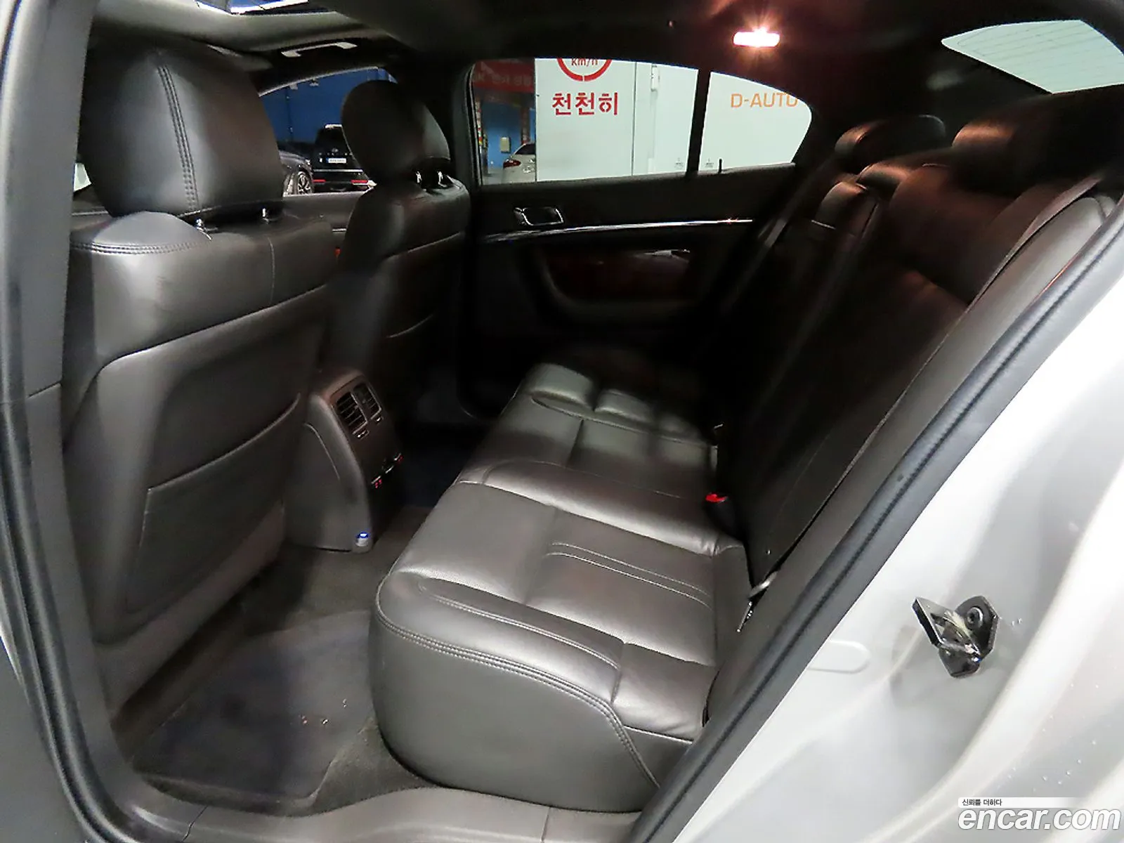 Lincoln MKS 2016 — 18