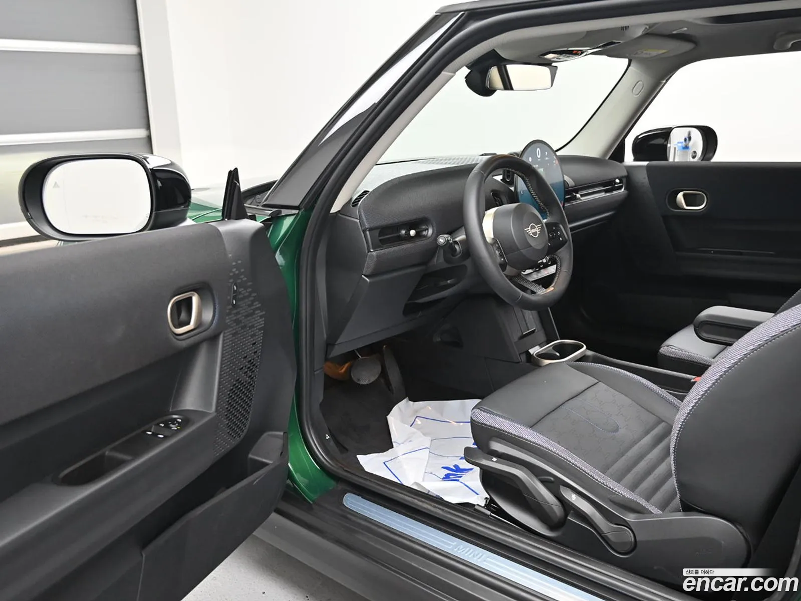 Mini Cooper C 2025 — 13