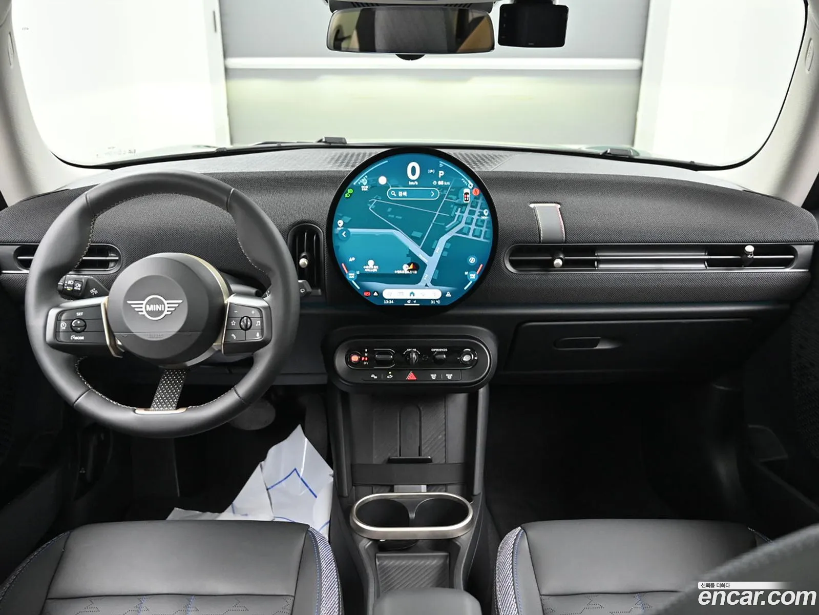 Mini Cooper C 2025 — 6
