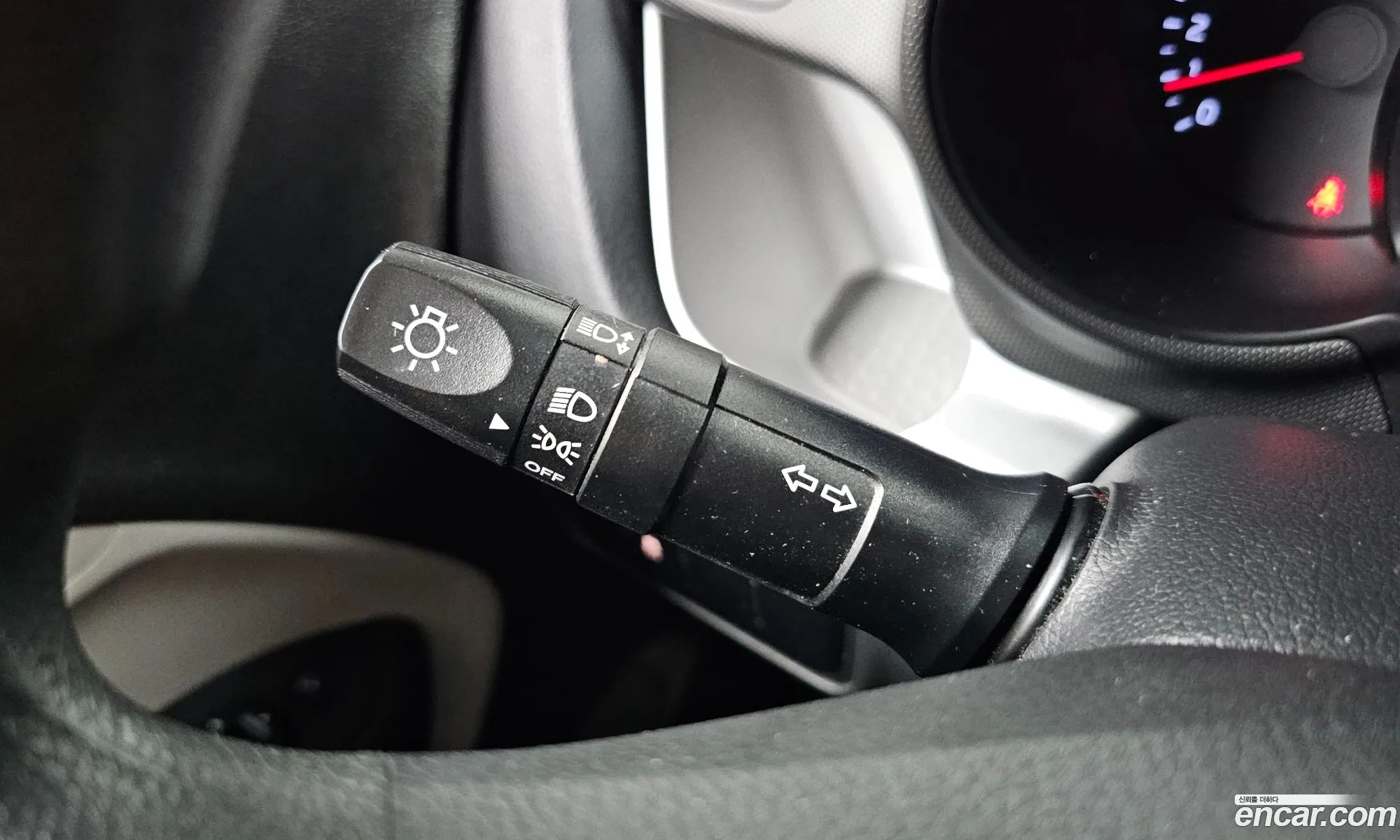 Kia Ray 2022 KNACF911BNT294068 — 10