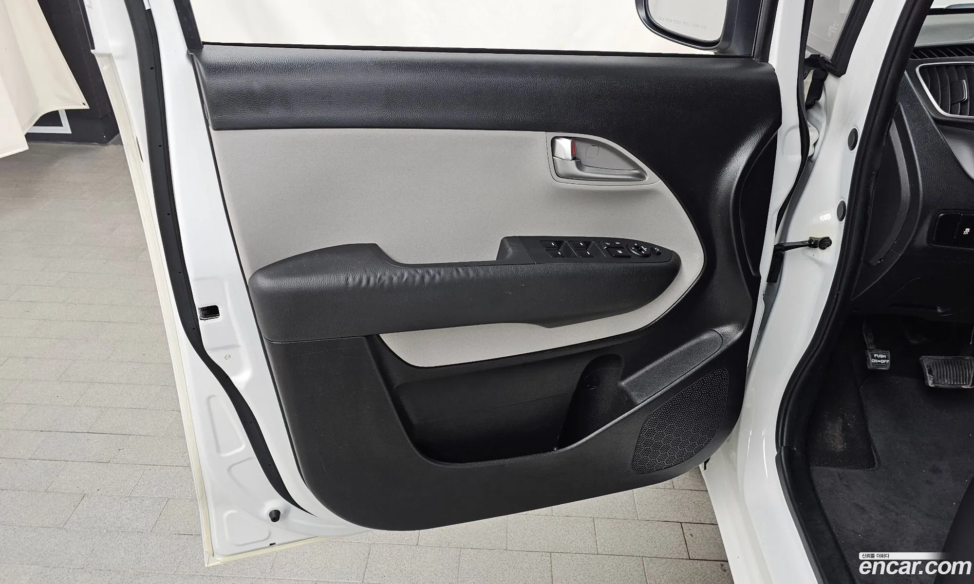 Kia Ray 2022 KNACF911BNT294068 — 18