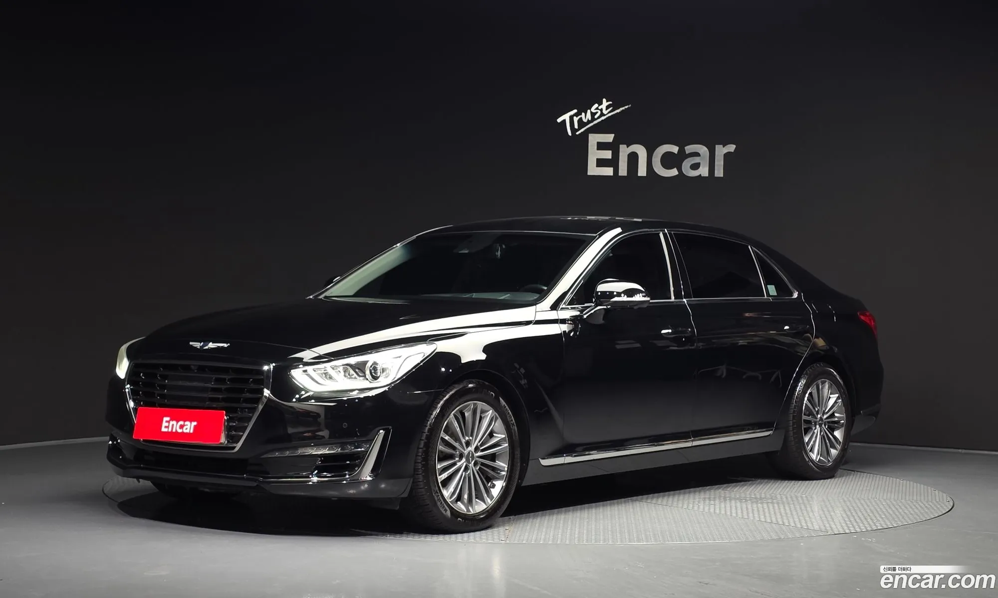 Genesis EQ900 2016 — 2
