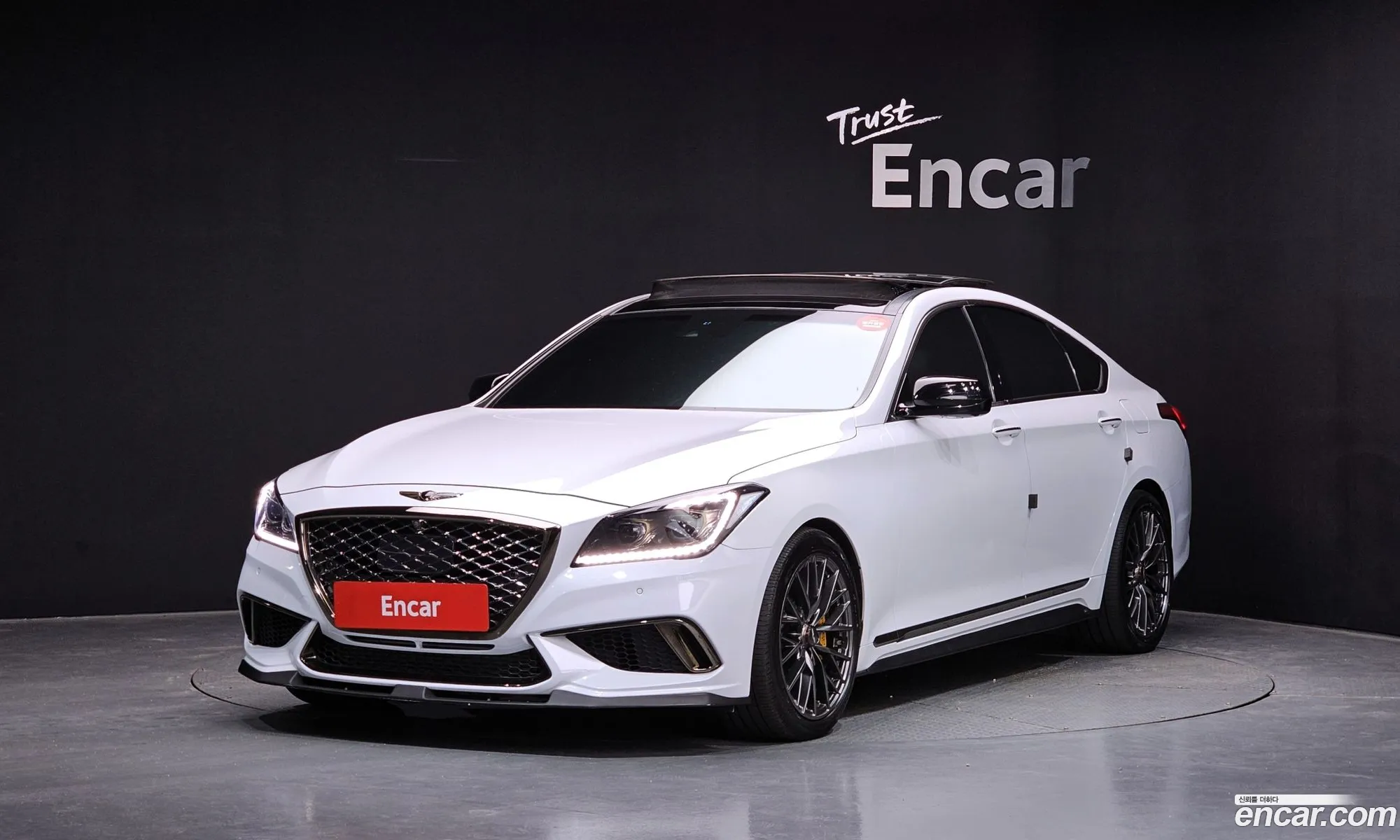 Genesis G80 2018 KMHGR41BDJU288101 — 4