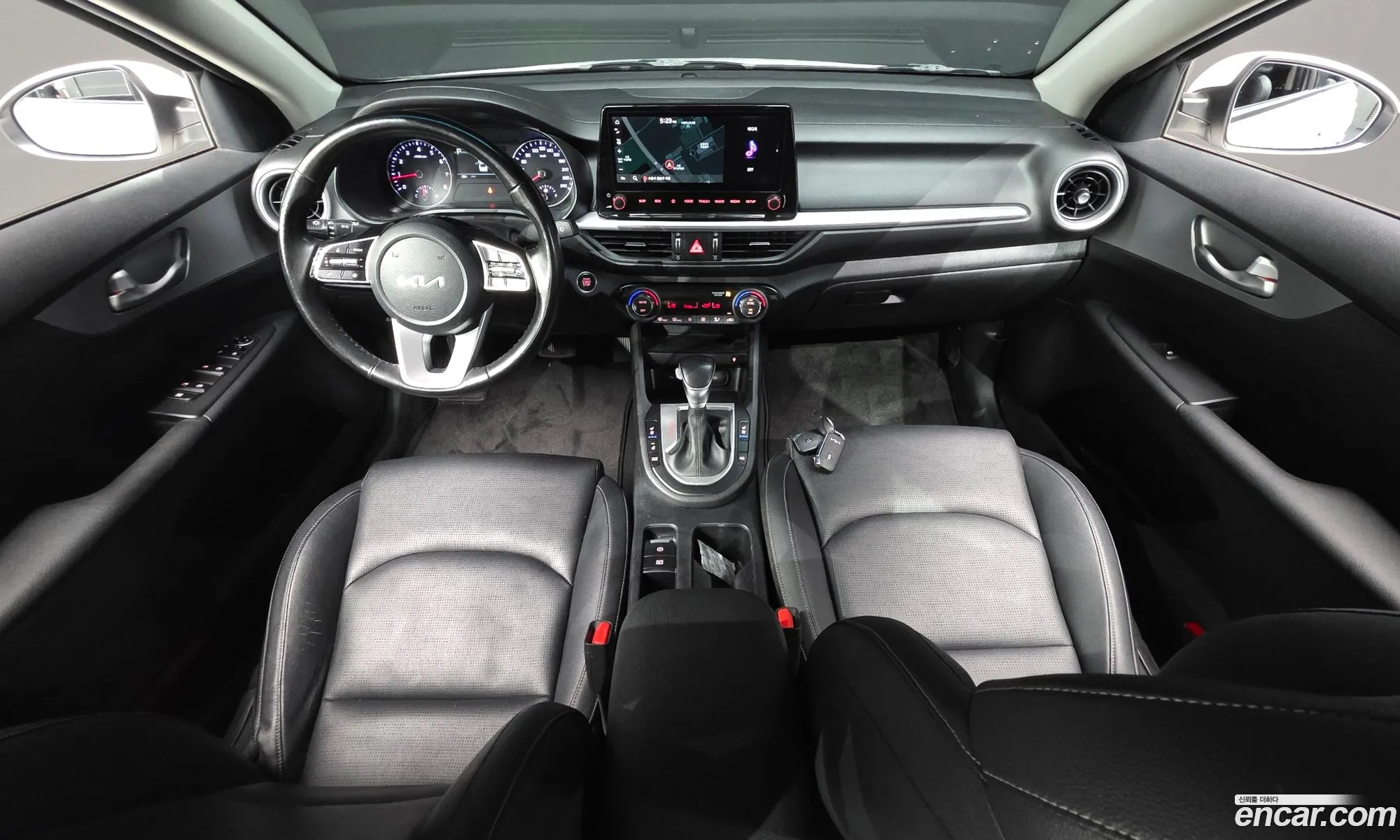 Kia K3 2022 — 4