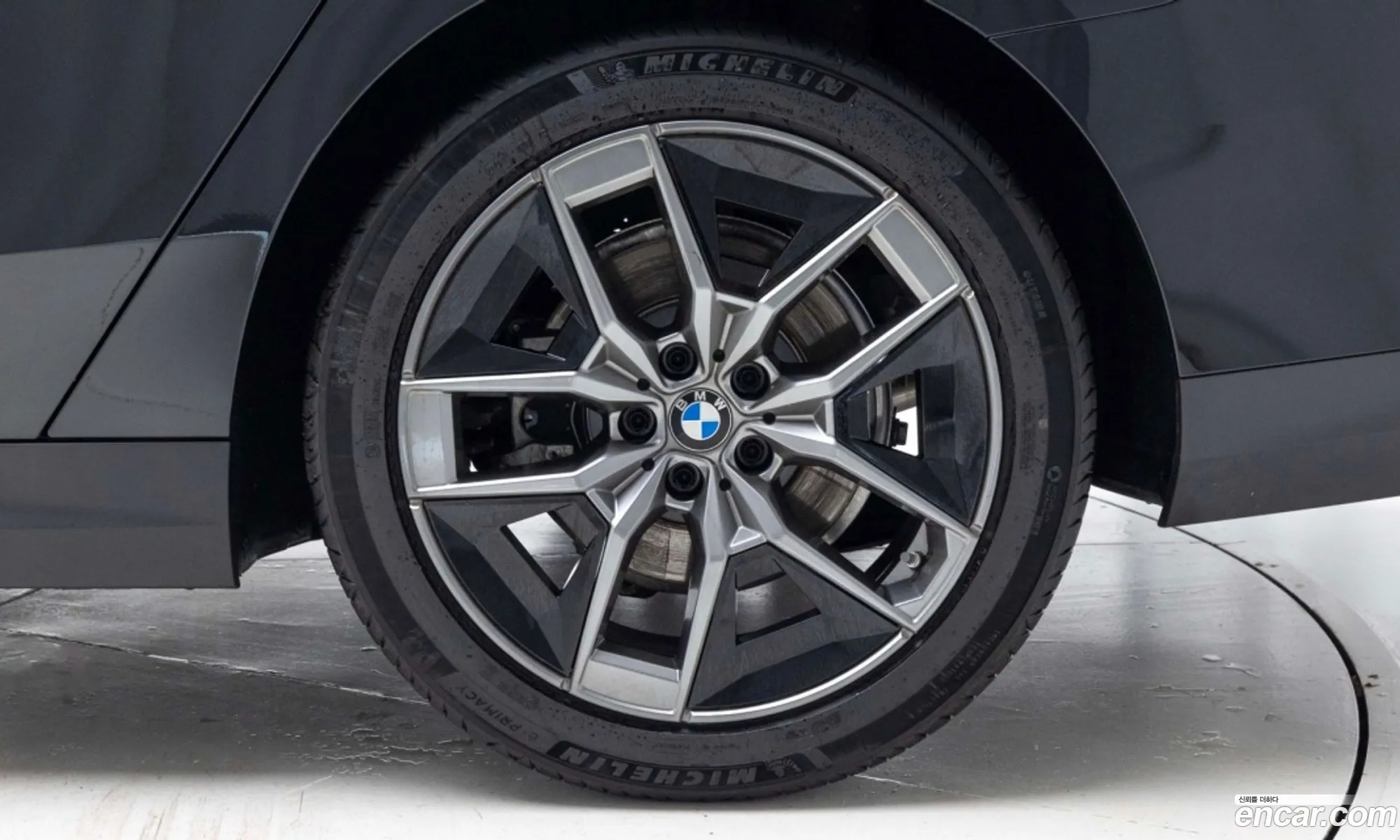 BMW 5 Series 2025 — 10