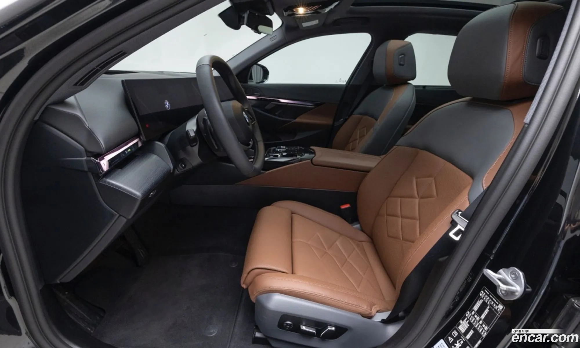 BMW 5 Series 2025 — 14