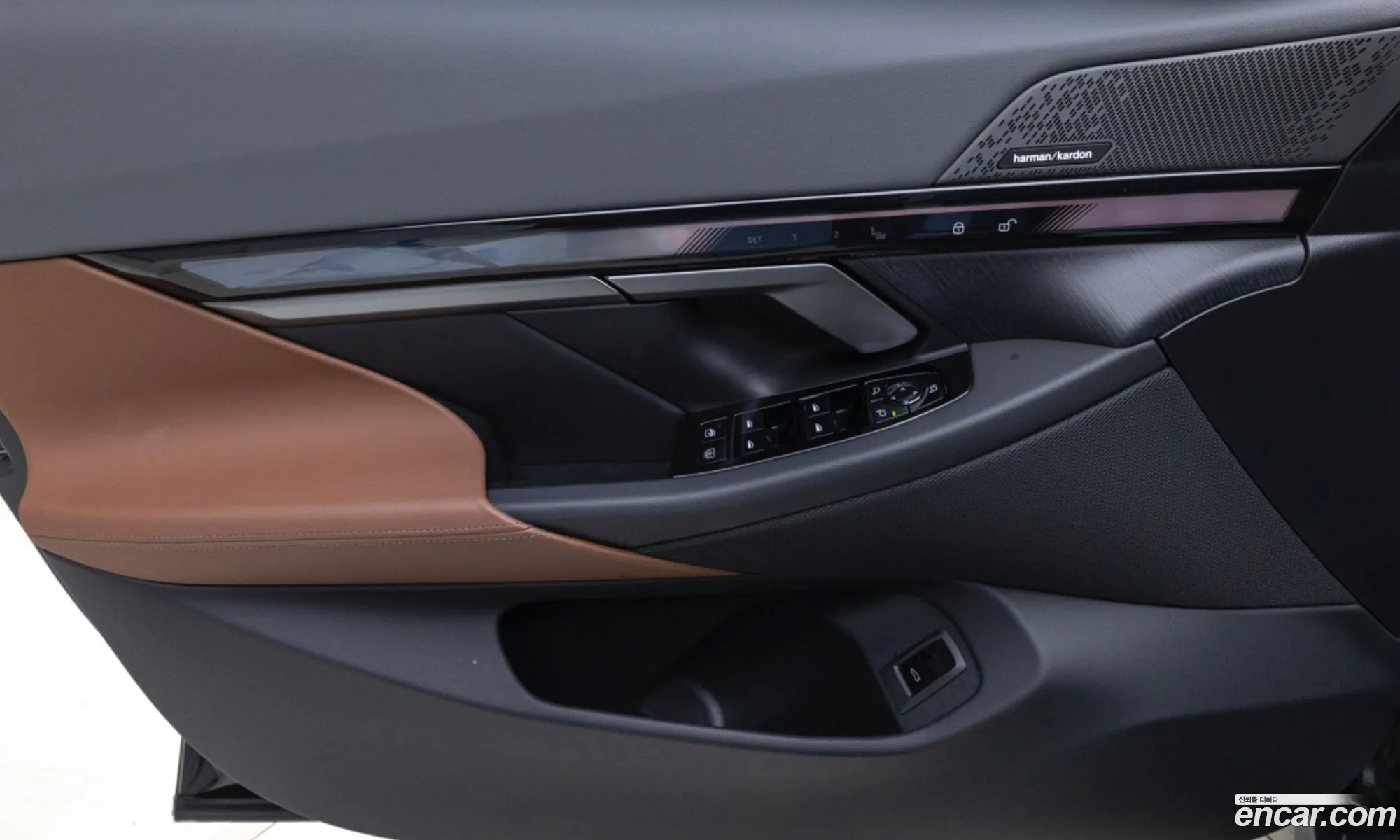 BMW 5 Series 2025 — 11
