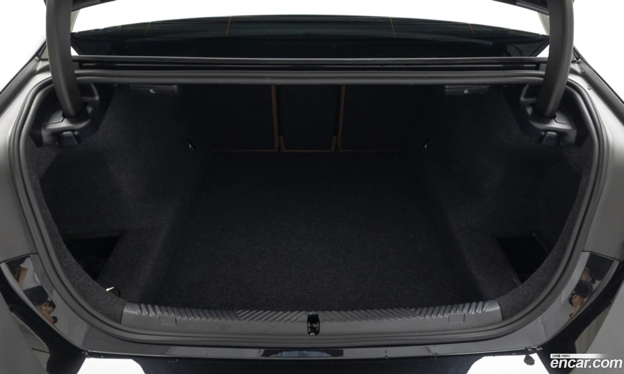 BMW 5 Series 2025 — 8