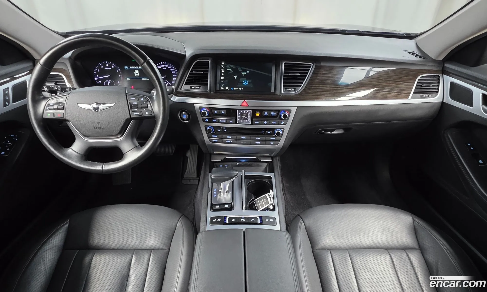 Genesis G80 2018 KMHGL41DBJU277934 — 4
