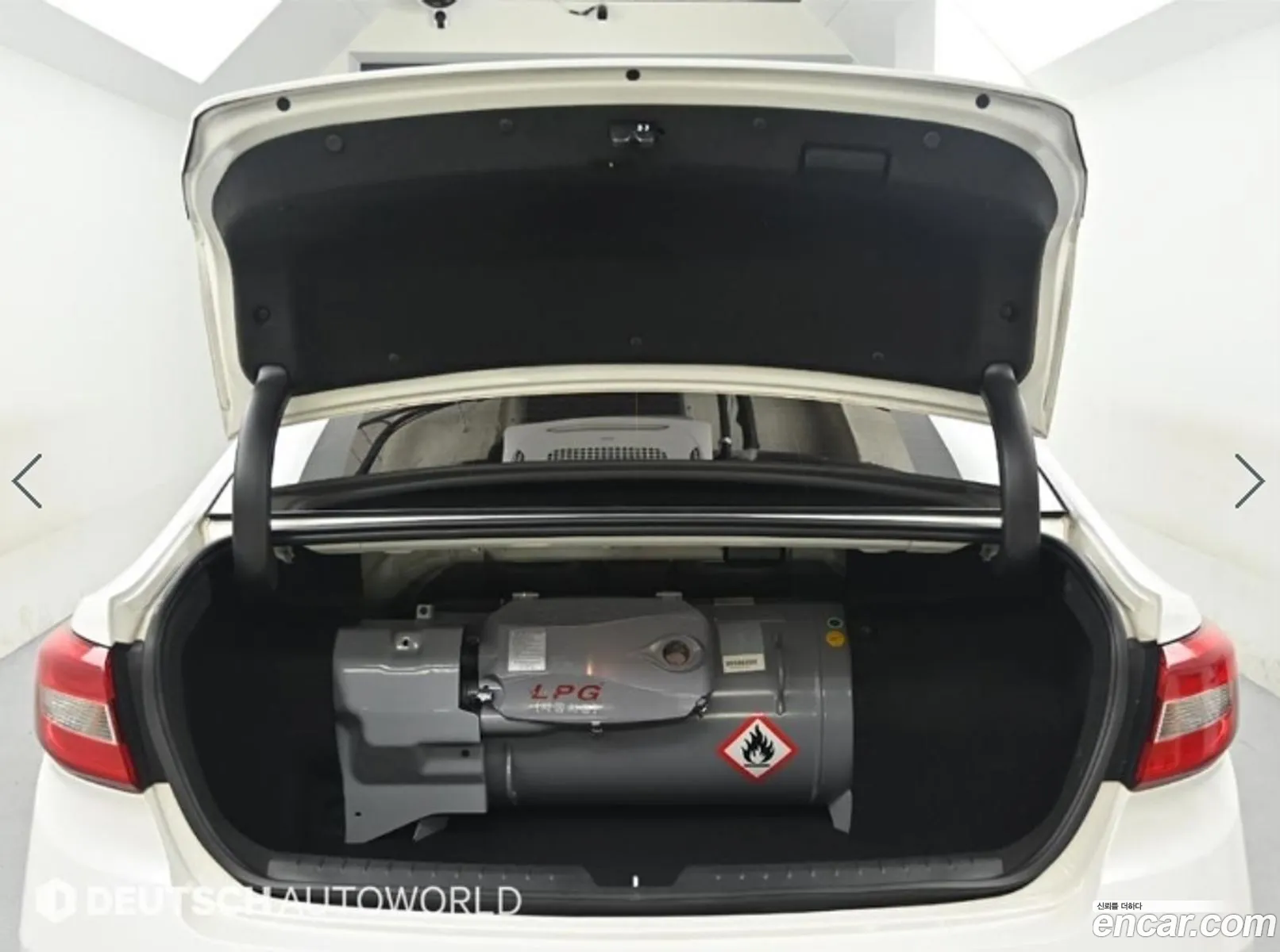 Hyundai LF Sonata 2016 — 18