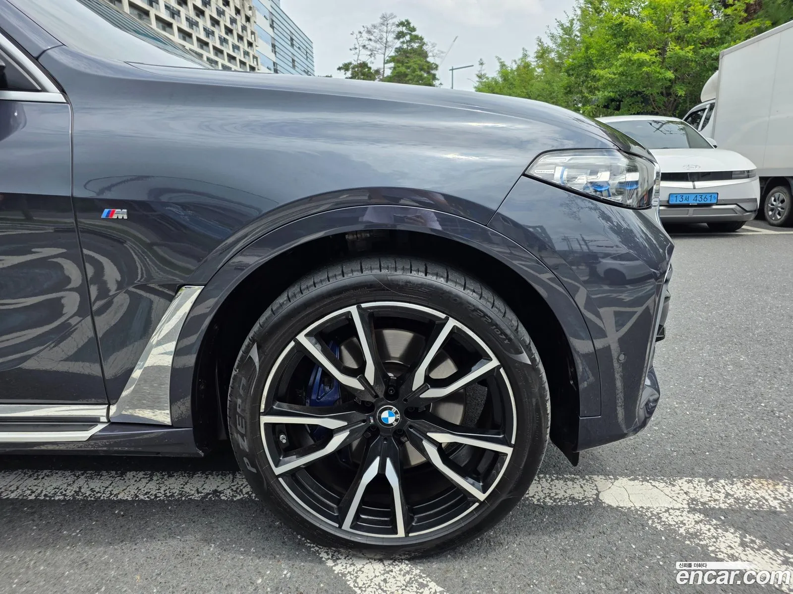 BMW X7 2020 — 11