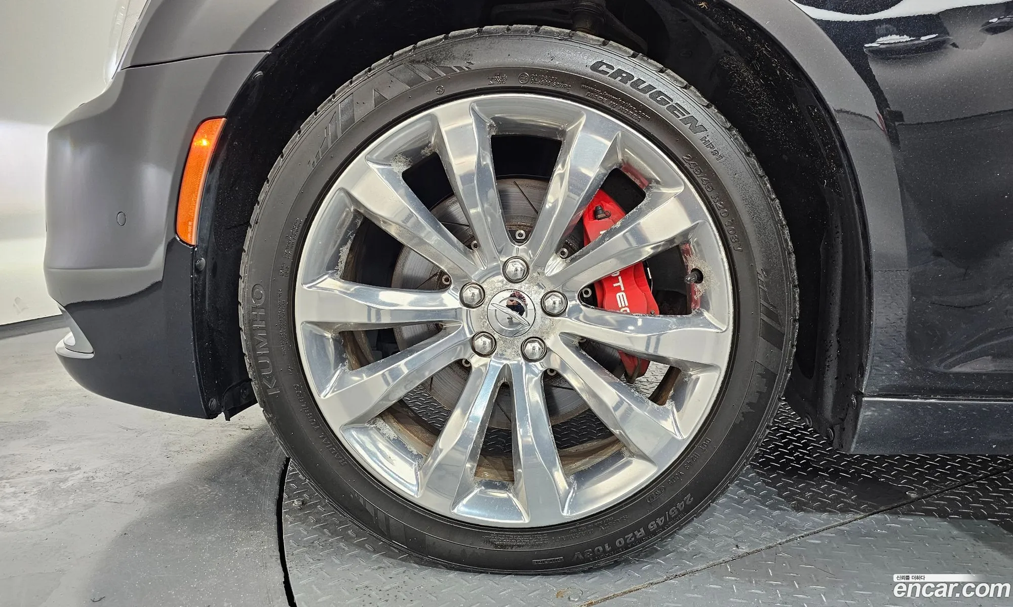 Chrysler 300C 2015 2C3CCACG3FH845999 — 17