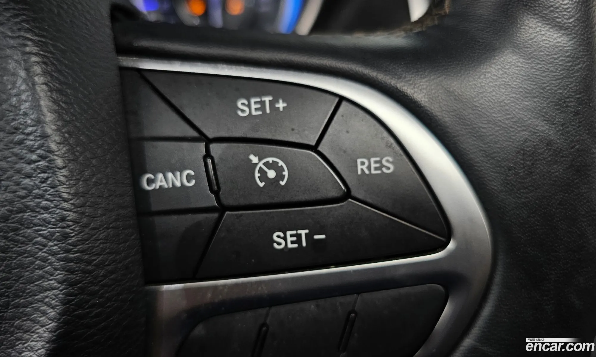 Chrysler 300C 2015 2C3CCACG3FH845999 — 9