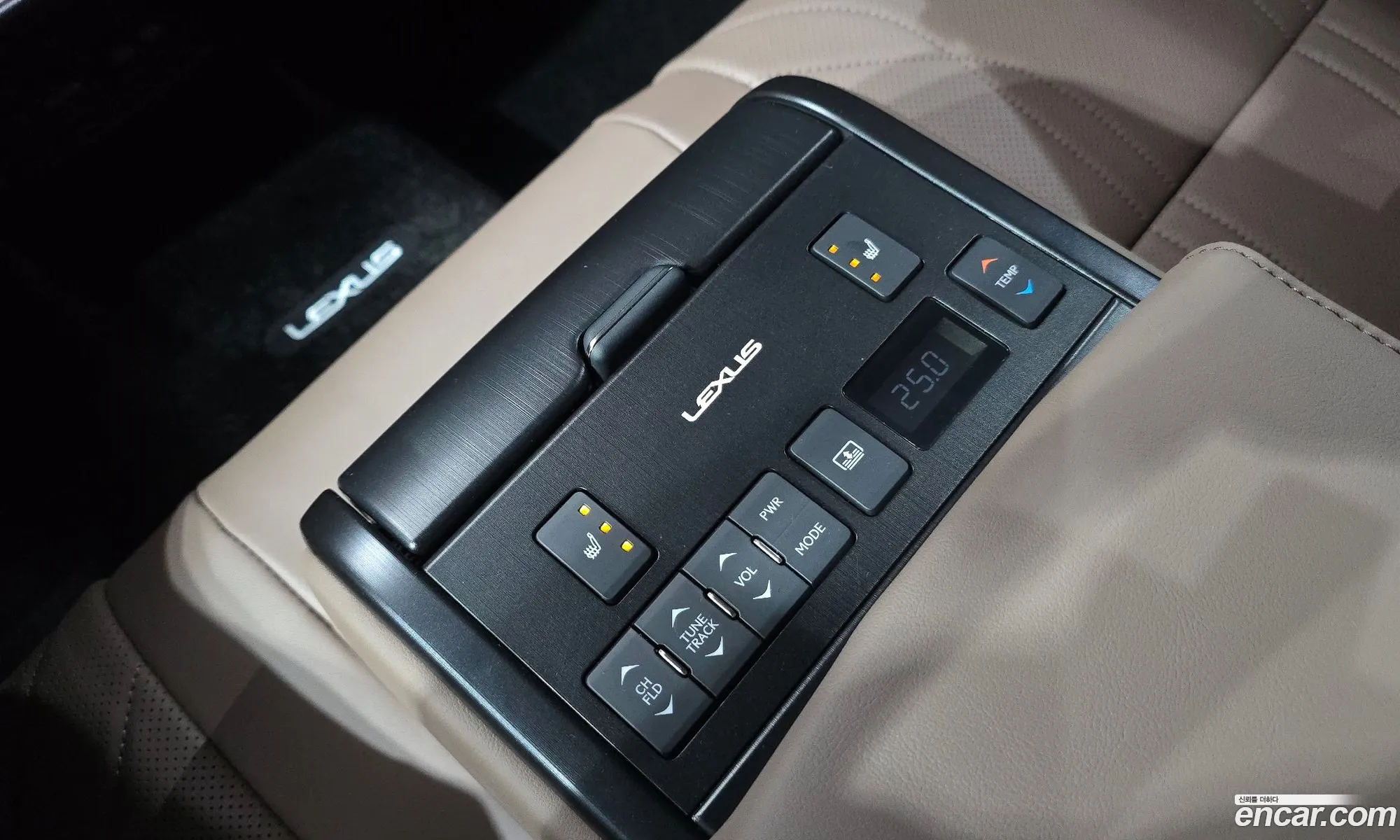 Lexus ES300h 7th Gen 2025 JTHBA1C19T2032923 — 11