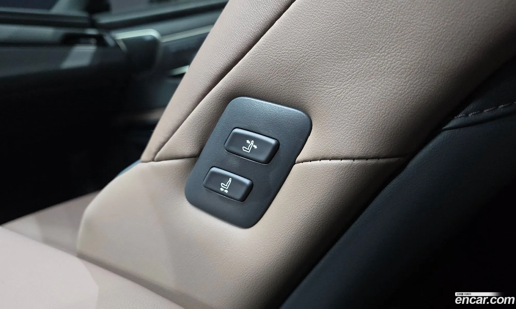 Lexus ES300h 7th Gen