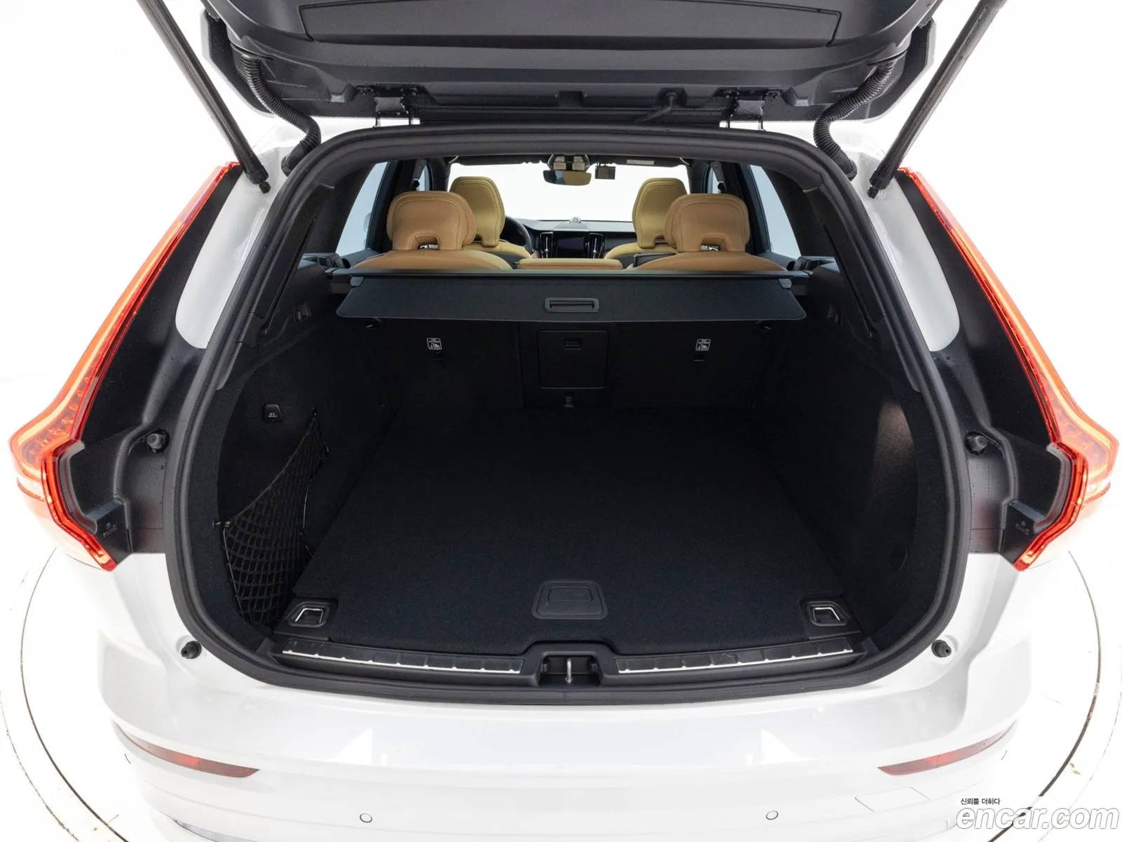 Volvo XC60 2025 — 13