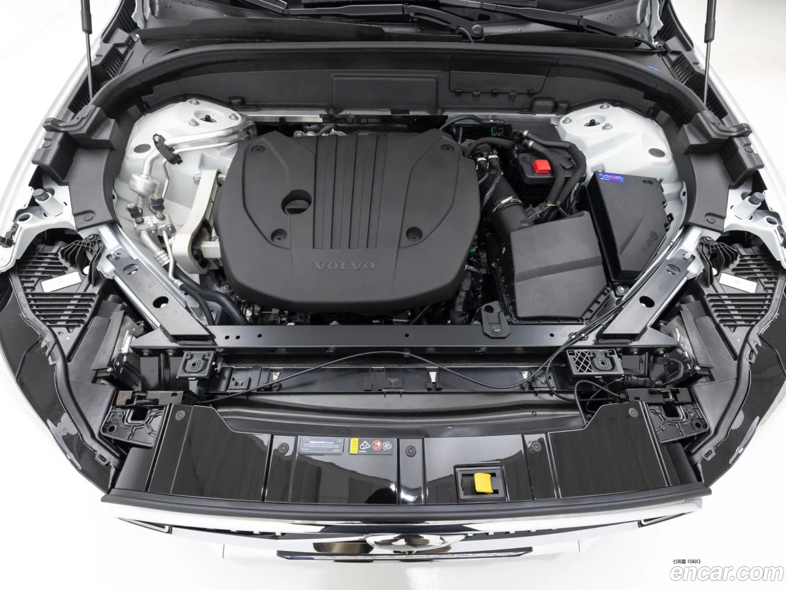 Volvo XC60 2025 — 9