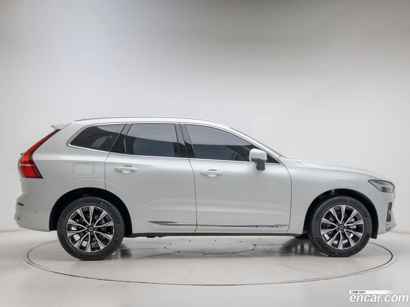 Volvo XC60 2025 — 4