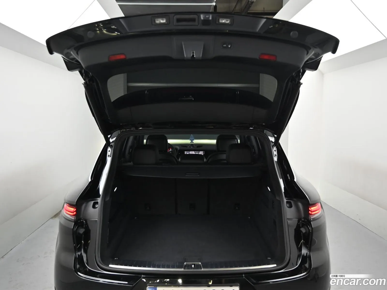 Porsche Cayenne 2025 — 7