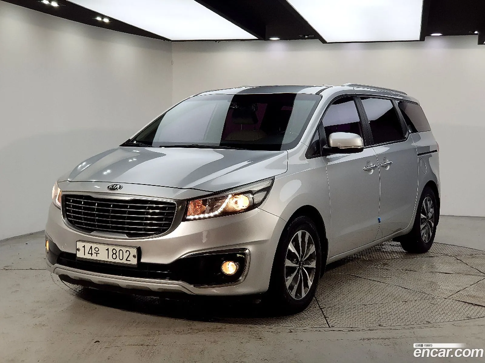 Kia Carnival 2014 — 20