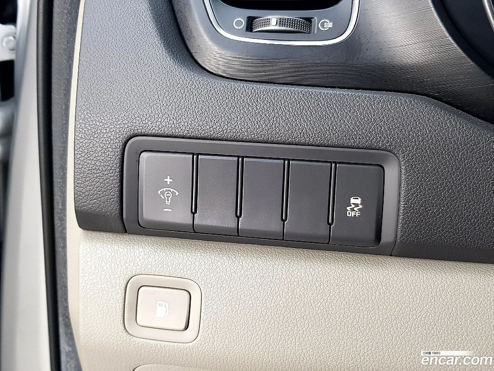 Kia Carnival 2014 — 16