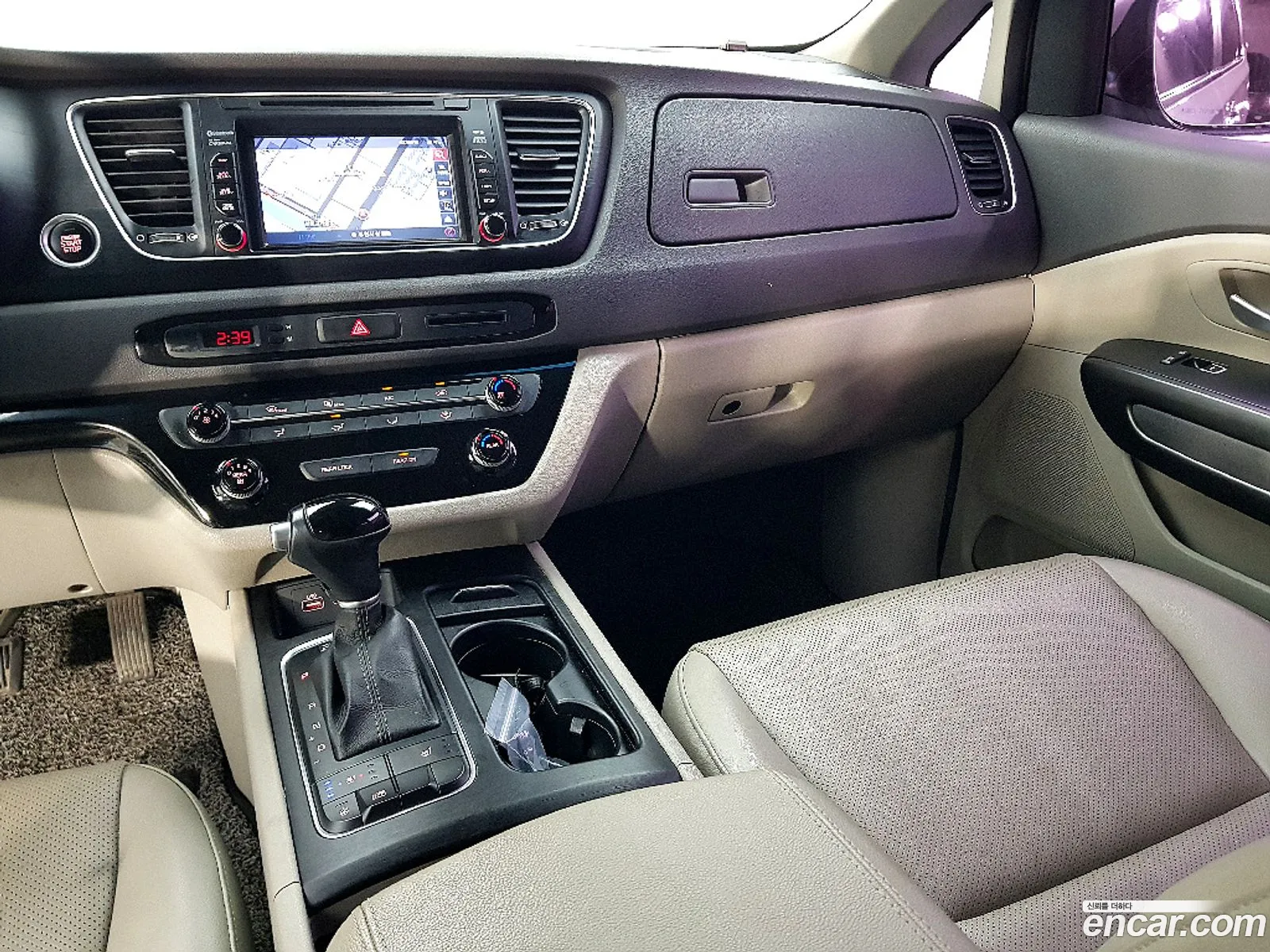 Kia Carnival 2014 — 7