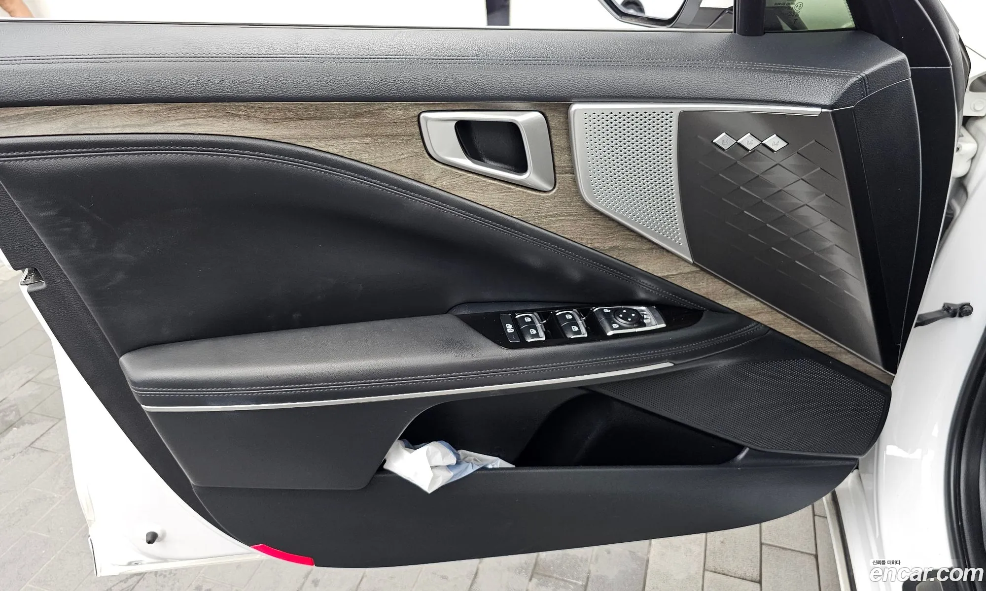Kia K8 Hybrid 2022 — 25