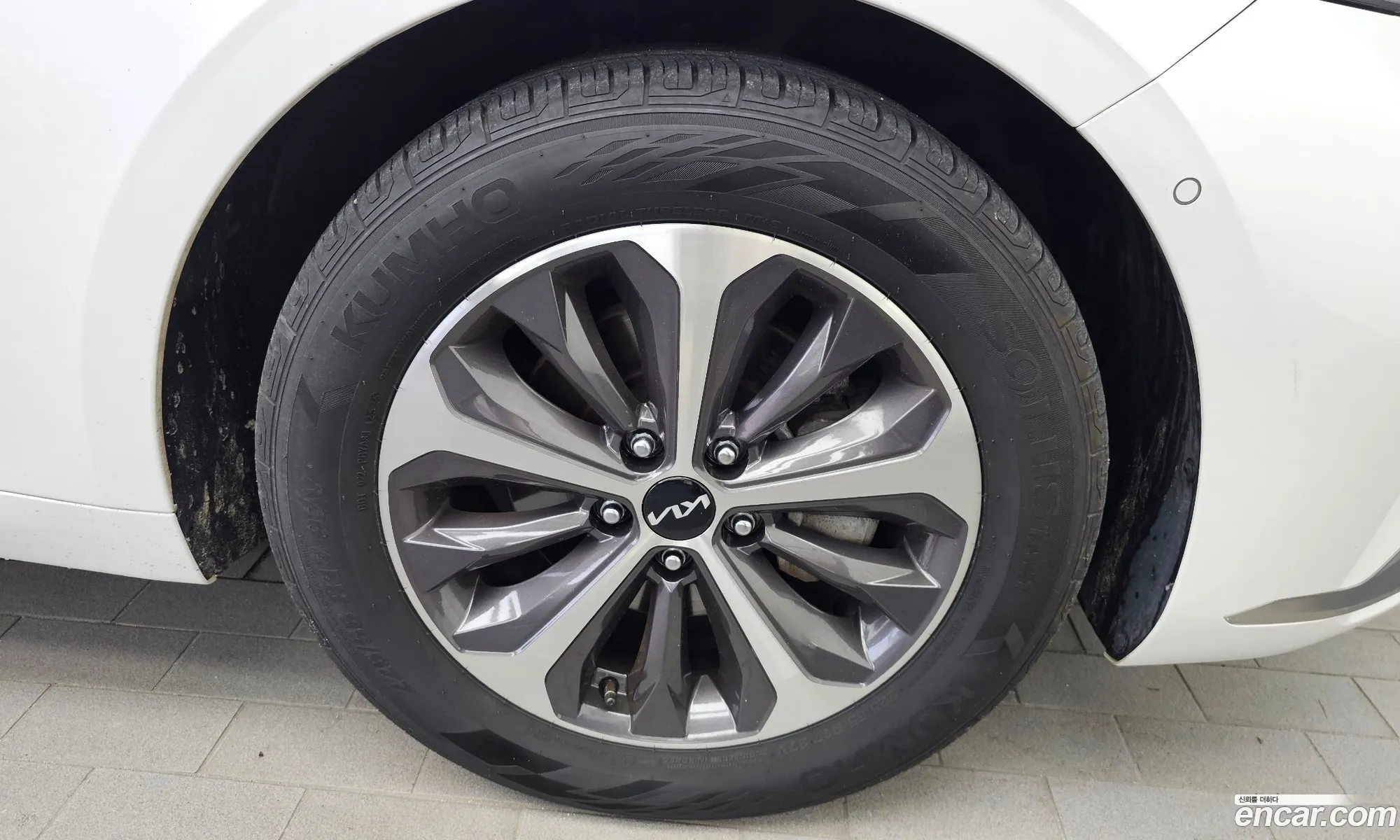 Kia K8 Hybrid 2022 — 37