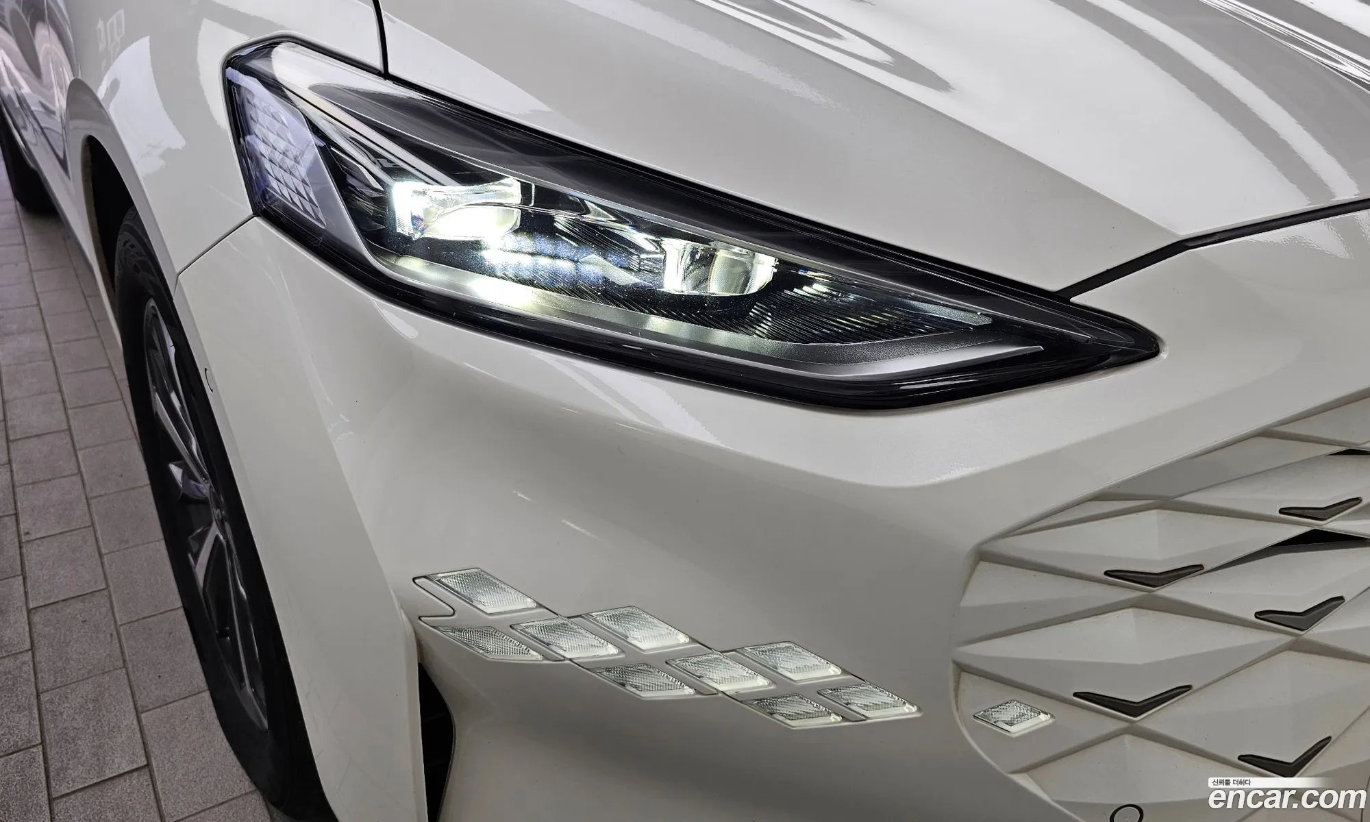Kia K8 Hybrid 2022 — 12