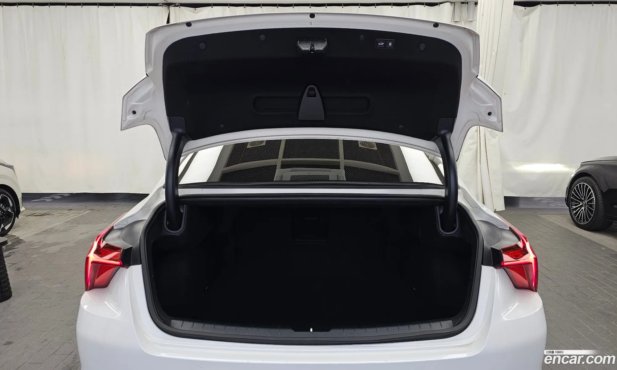 Kia K8 Hybrid 2022 — 9