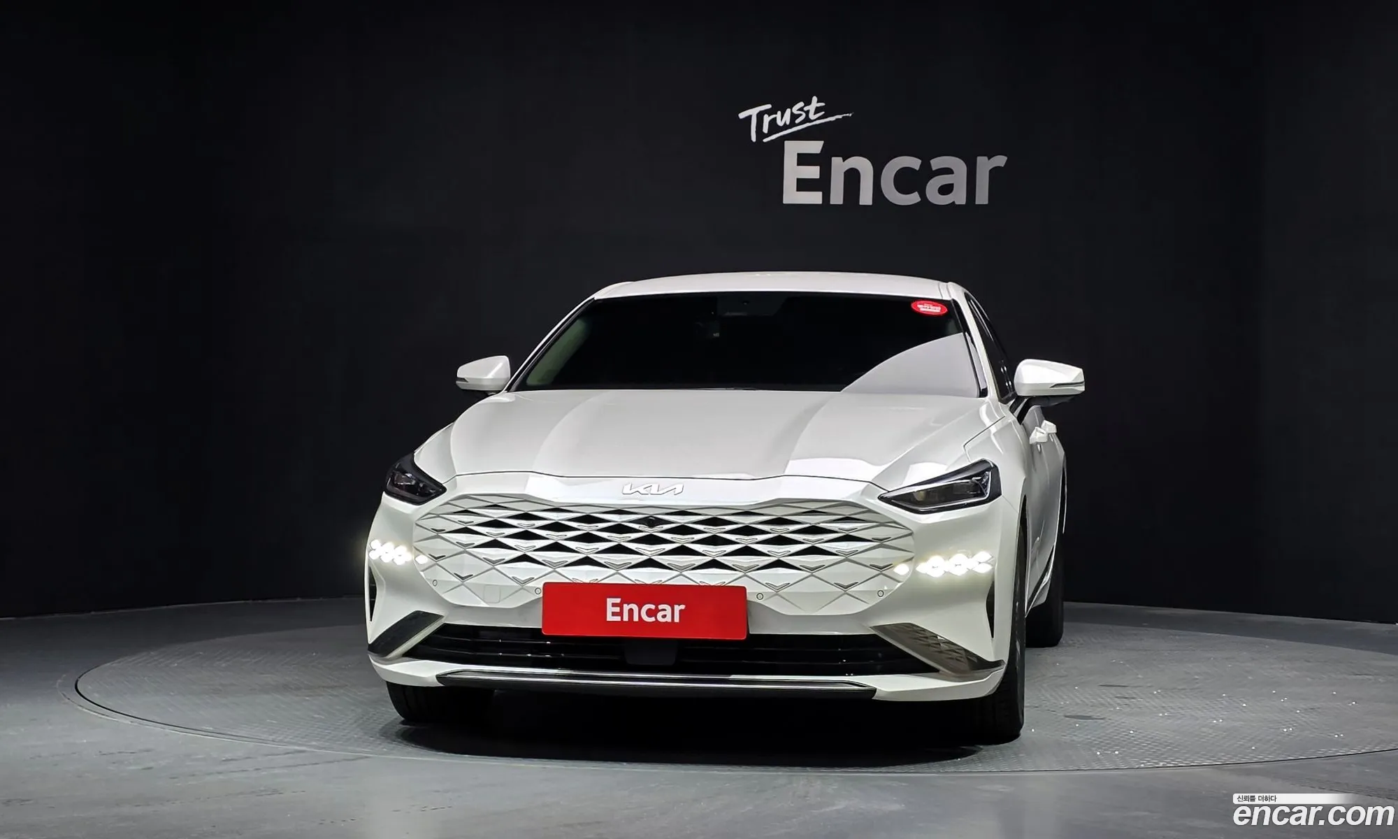 Kia K8 Hybrid 2022 — 31