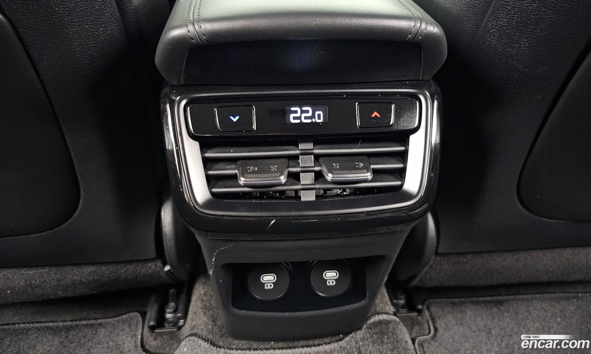Kia K8 Hybrid 2022 — 7