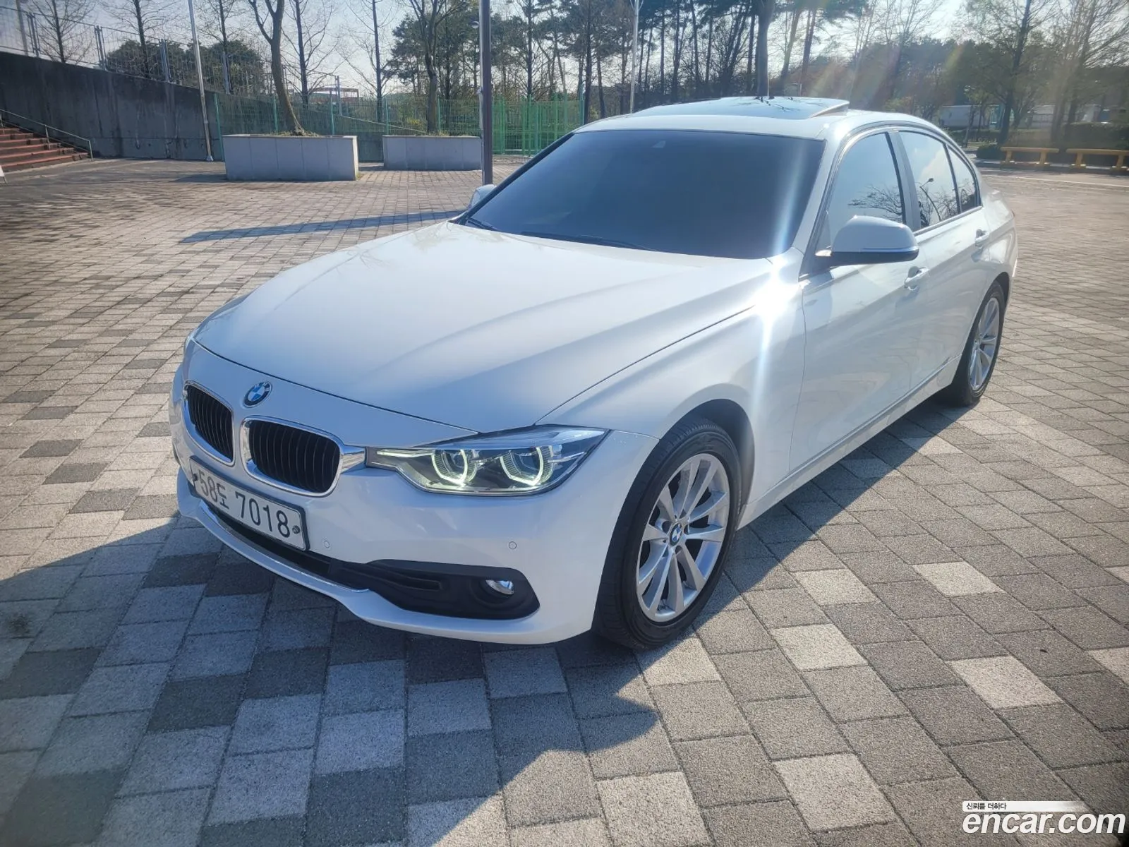 BMW 3 Series 2017 — 18