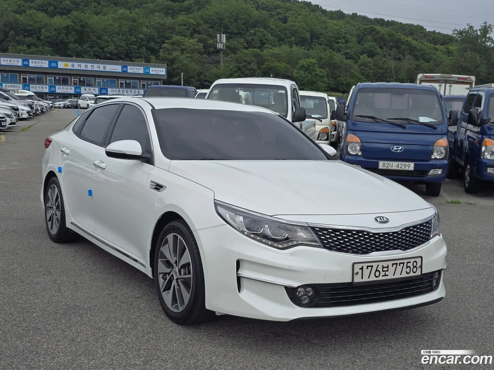 Kia K5 2016 — 17